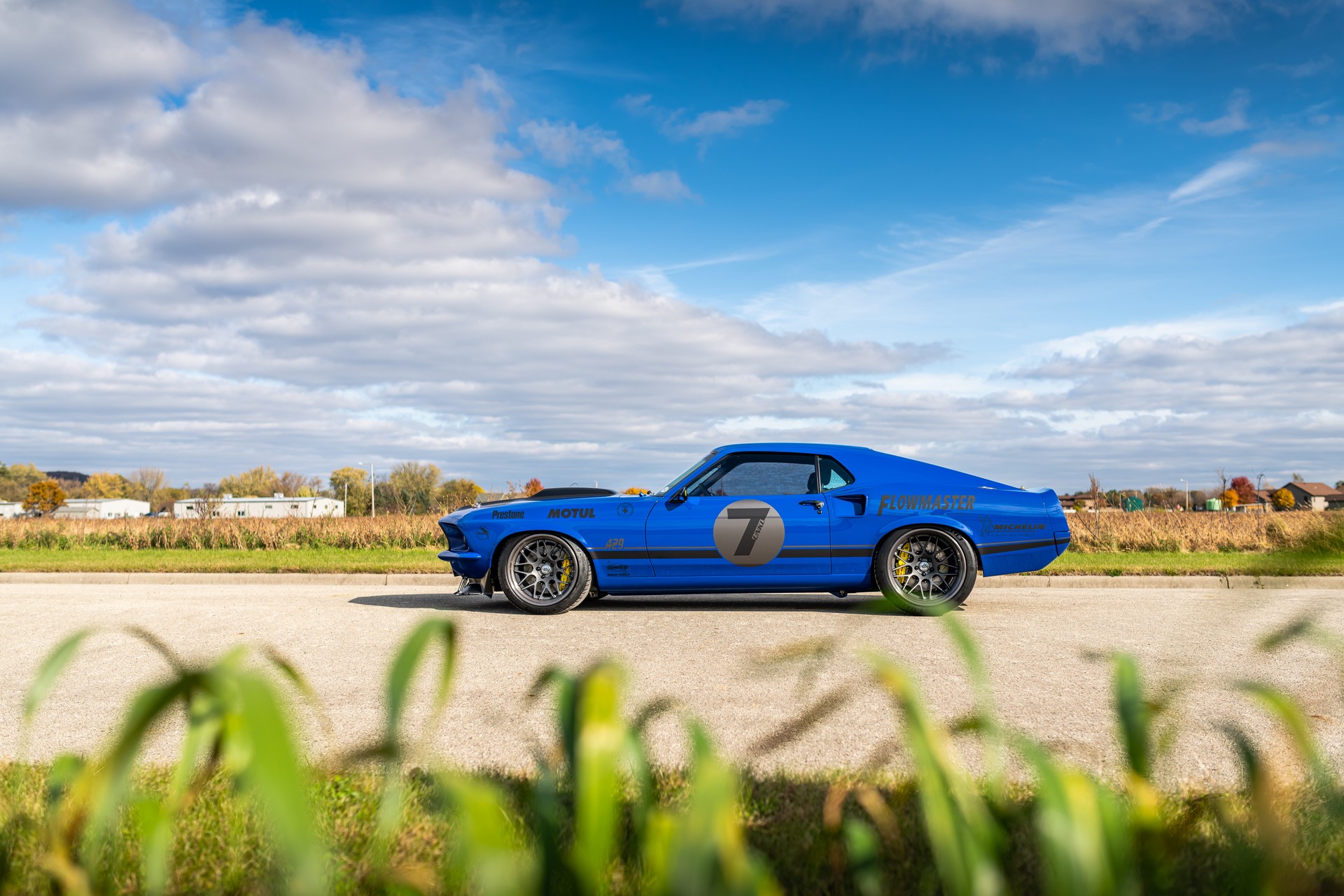 Ringbrothers’ 1969 Ford Mustang Mach 1 Sports A Massive 8.5-Liter V8 With 700 HP
