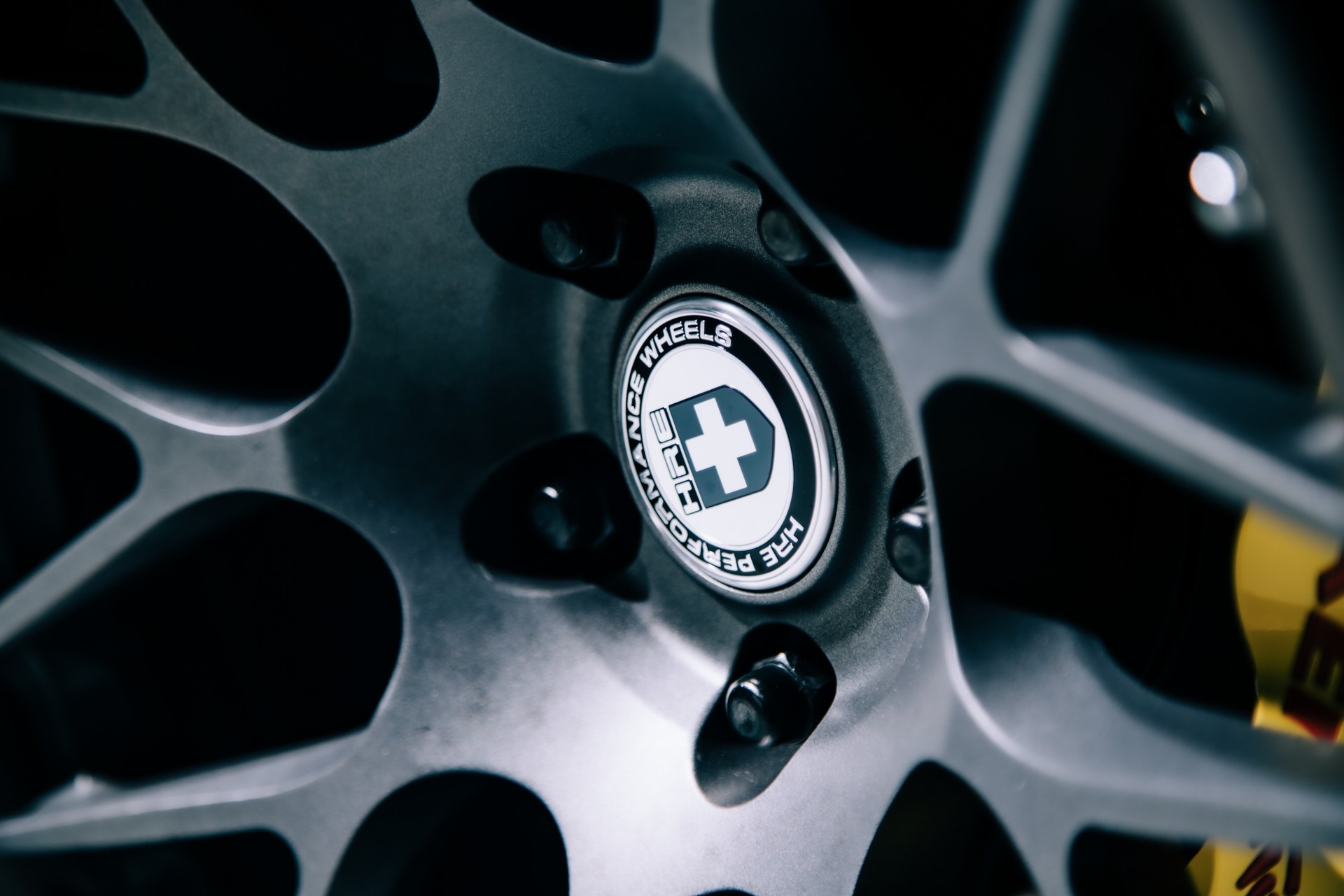 Ringbrothers’ 1969 Ford Mustang Mach 1 Sports A Massive 8.5-Liter V8 With 700 HP