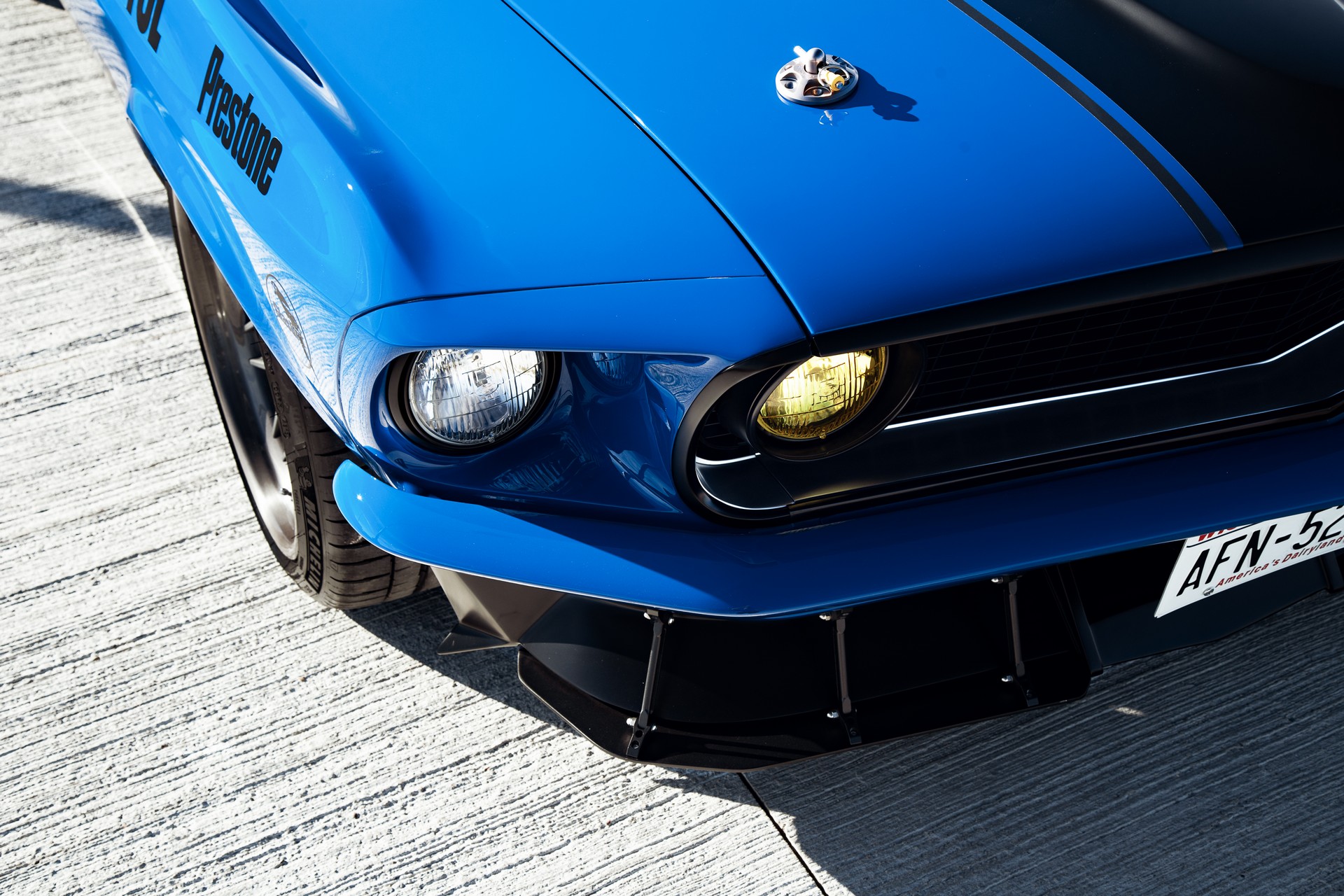 Ringbrothers’ 1969 Ford Mustang Mach 1 Sports A Massive 8.5-Liter V8 With 700 HP