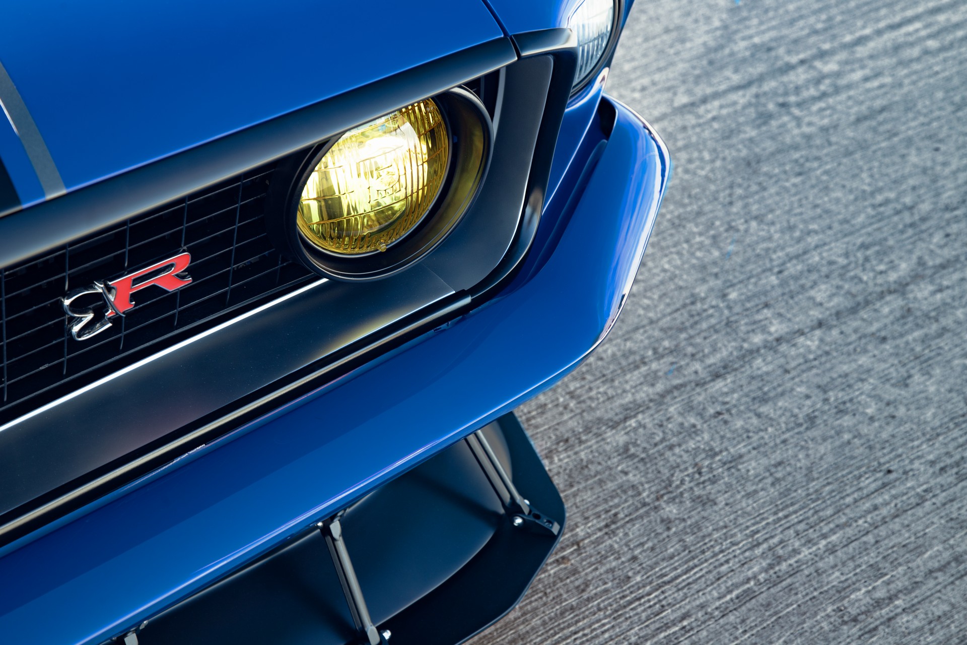 Ringbrothers’ 1969 Ford Mustang Mach 1 Sports A Massive 8.5-Liter V8 With 700 HP