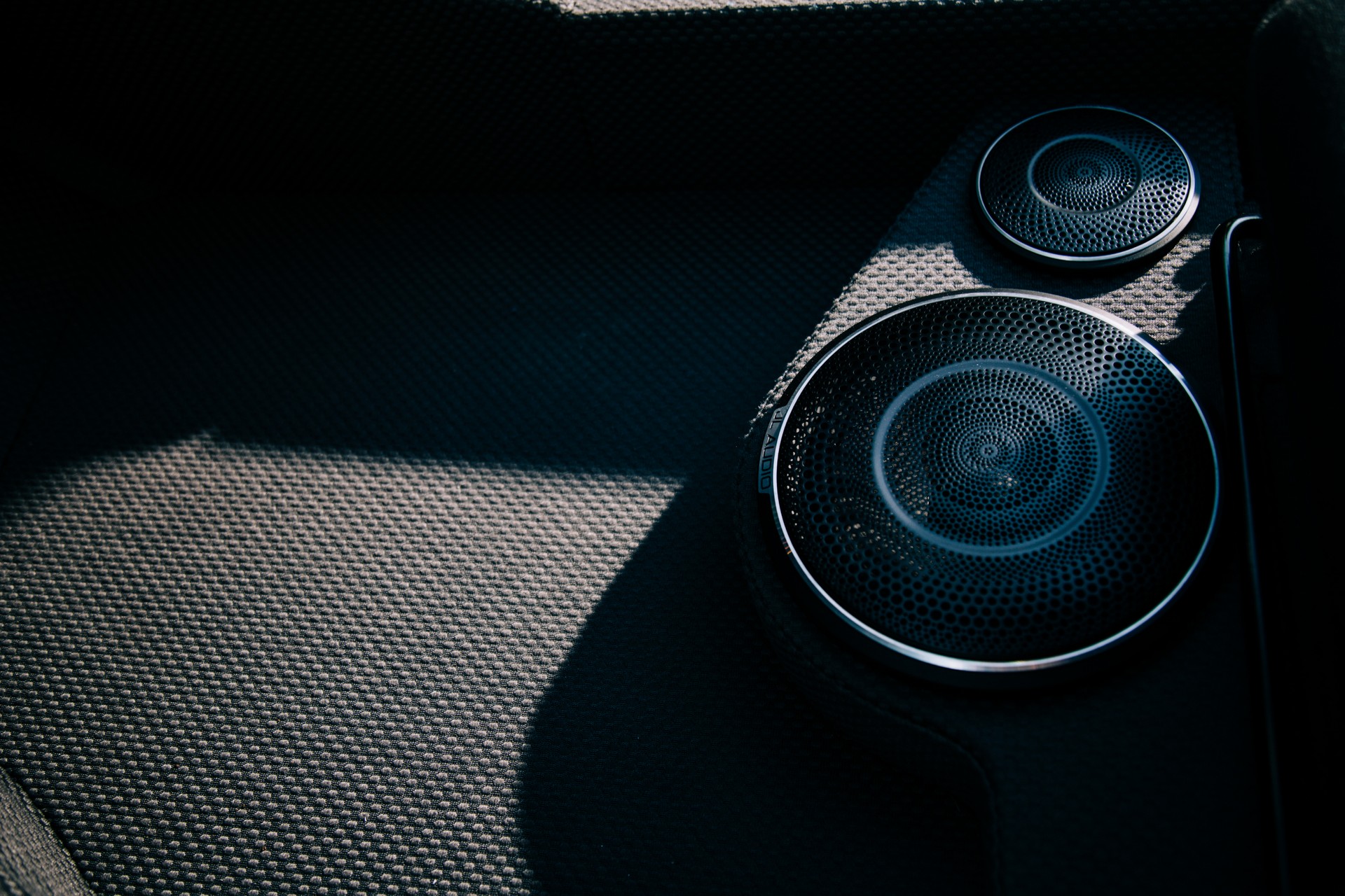 Ringbrothers’ 1969 Ford Mustang Mach 1 Sports A Massive 8.5-Liter V8 With 700 HP