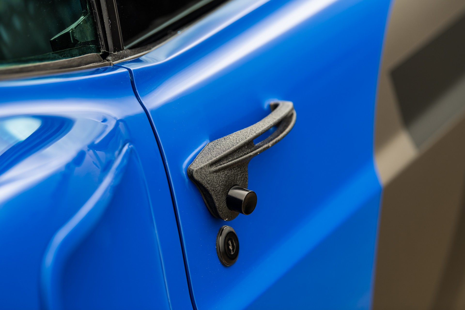 Ringbrothers’ 1969 Ford Mustang Mach 1 Sports A Massive 8.5-Liter V8 With 700 HP