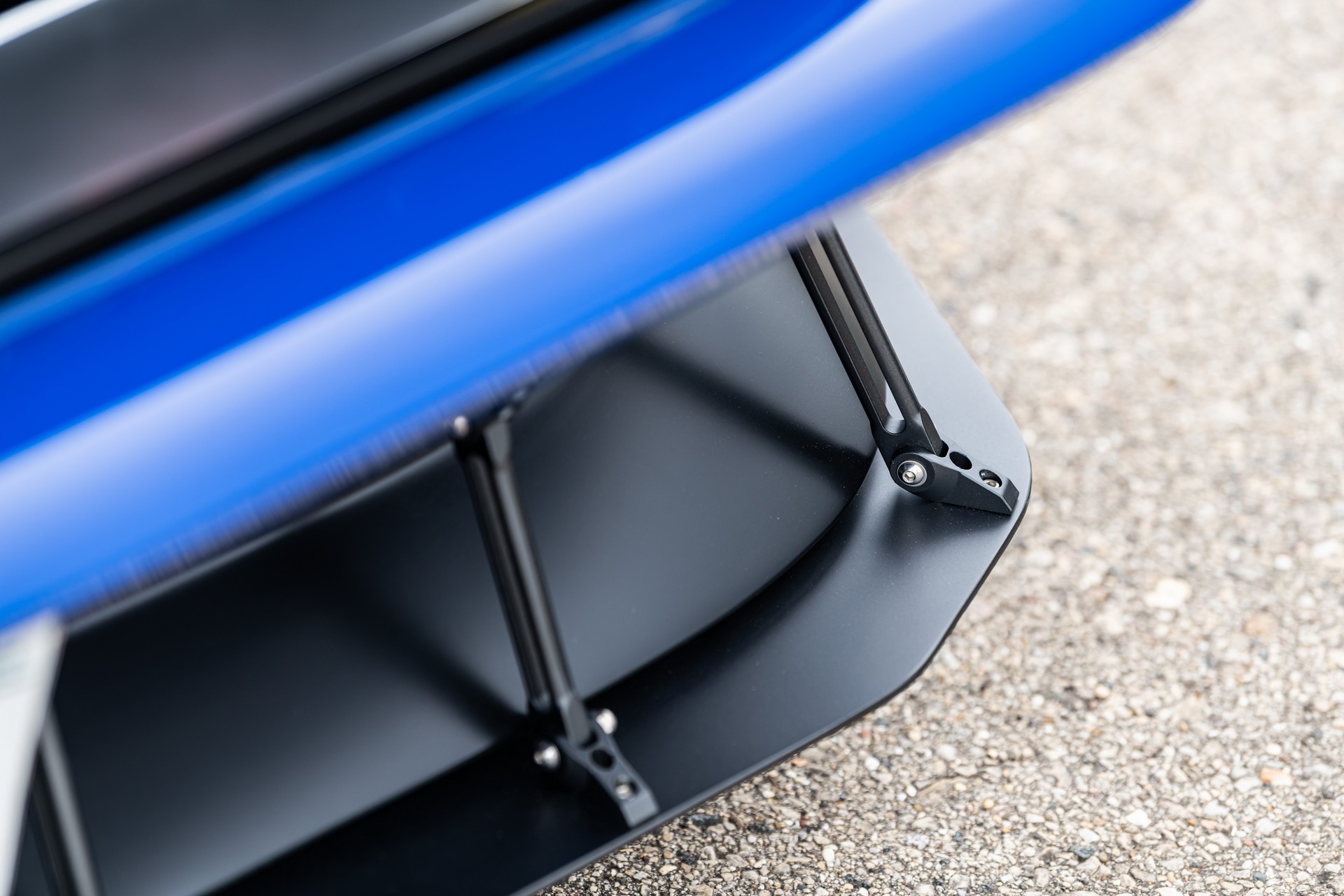 Ringbrothers’ 1969 Ford Mustang Mach 1 Sports A Massive 8.5-Liter V8 With 700 HP