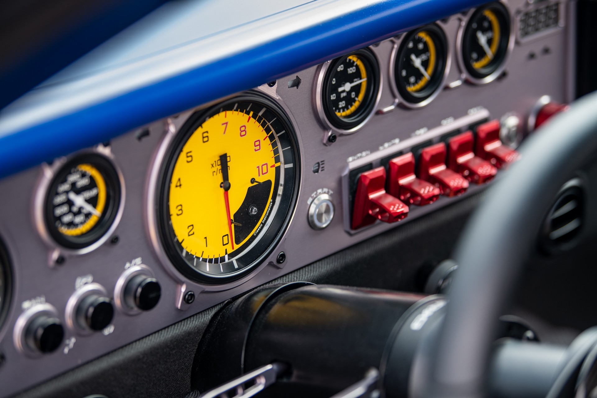 Ringbrothers’ 1969 Ford Mustang Mach 1 Sports A Massive 8.5-Liter V8 With 700 HP