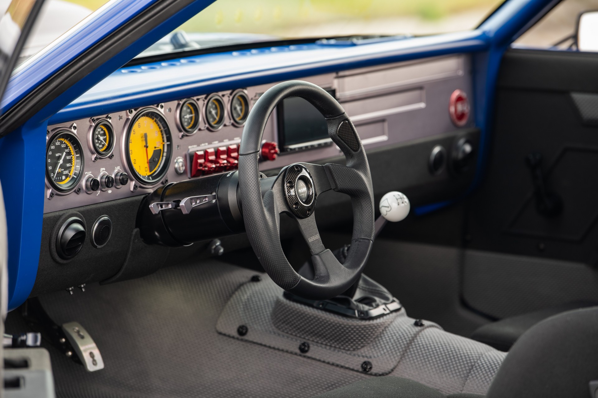 Ringbrothers’ 1969 Ford Mustang Mach 1 Sports A Massive 8.5-Liter V8 With 700 HP