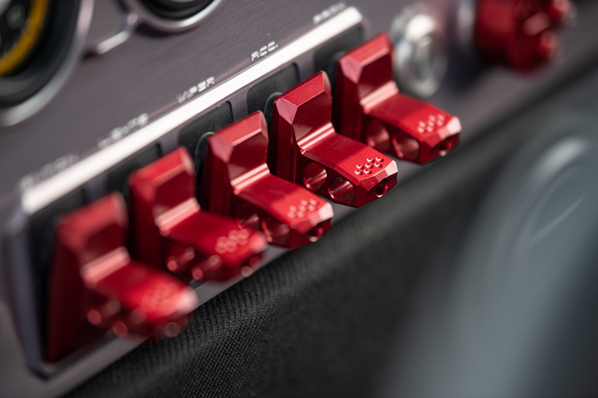 Ringbrothers’ 1969 Ford Mustang Mach 1 Sports A Massive 8.5-Liter V8 With 700 HP