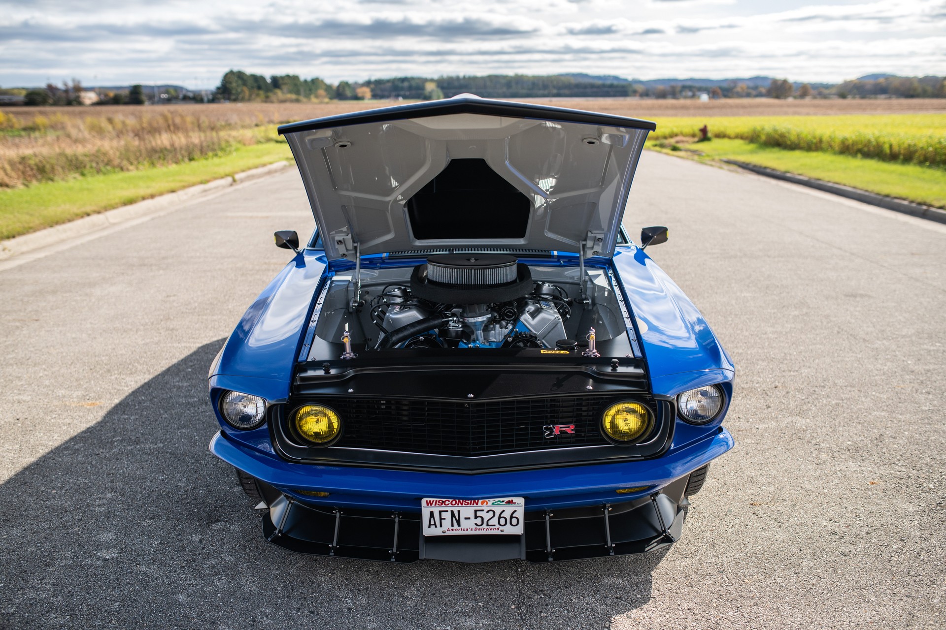 Ringbrothers’ 1969 Ford Mustang Mach 1 Sports A Massive 8.5-Liter V8 With 700 HP