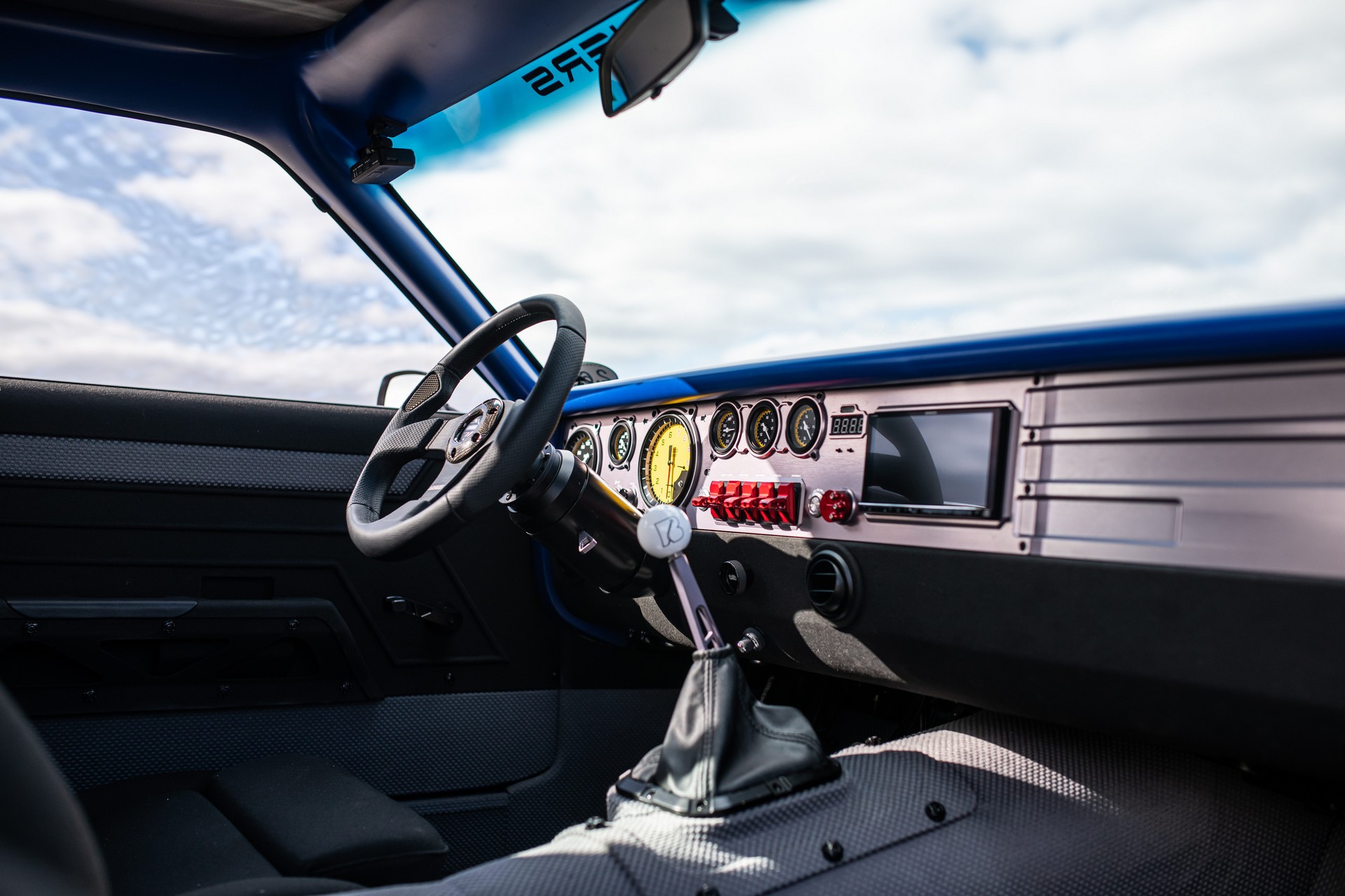 Ringbrothers’ 1969 Ford Mustang Mach 1 Sports A Massive 8.5-Liter V8 With 700 HP