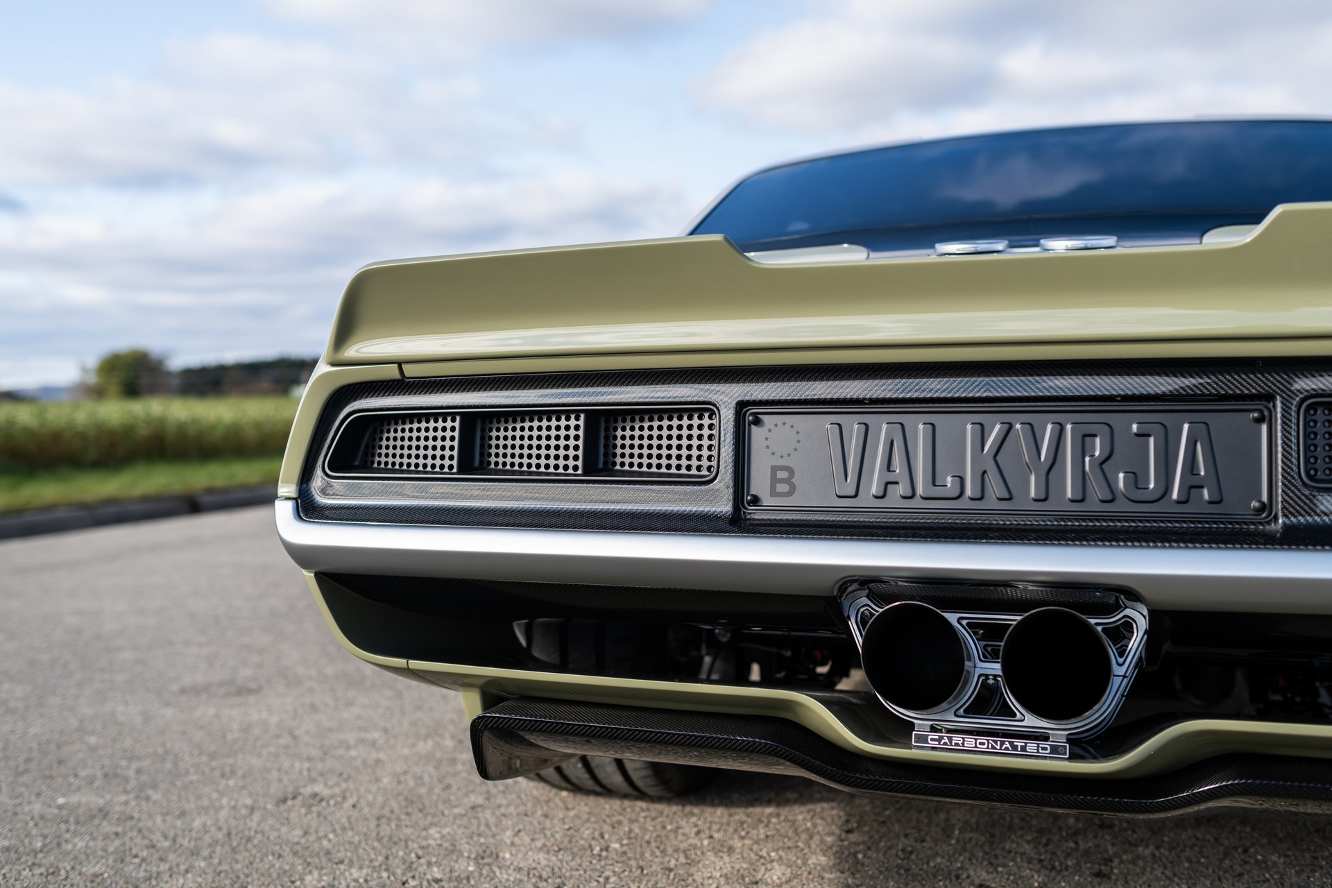 Ringbrothers’ Latest Retromod Is An Awesome 890 HP Camaro Named Valkyrja