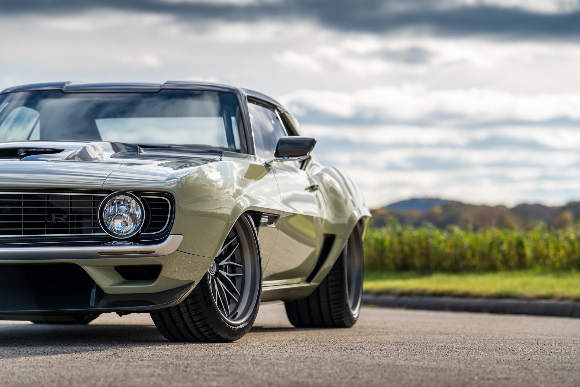 Ringbrothers’ Latest Retromod Is An Awesome 890 HP Camaro Named Valkyrja
