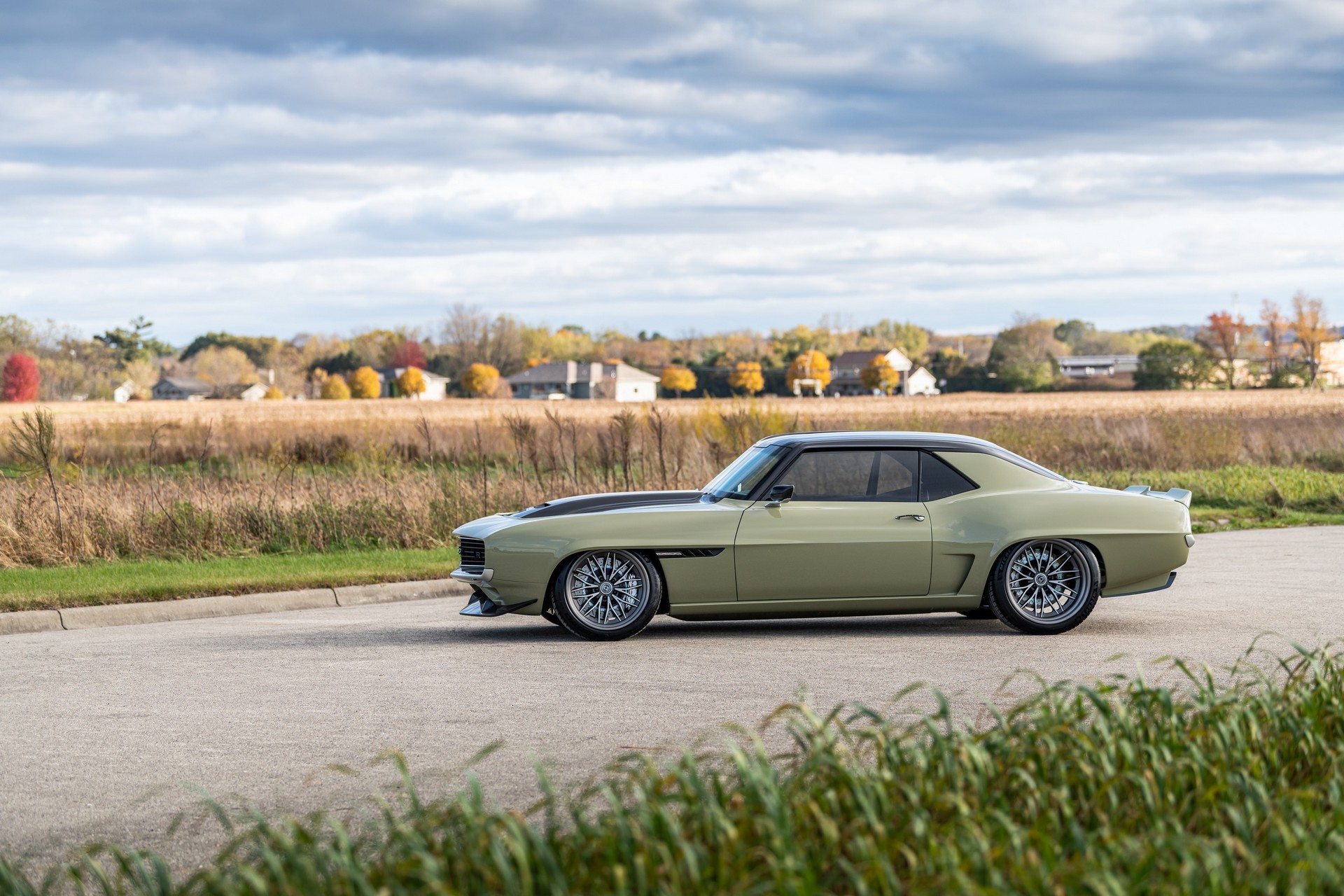 Ringbrothers’ Latest Retromod Is An Awesome 890 HP Camaro Named Valkyrja