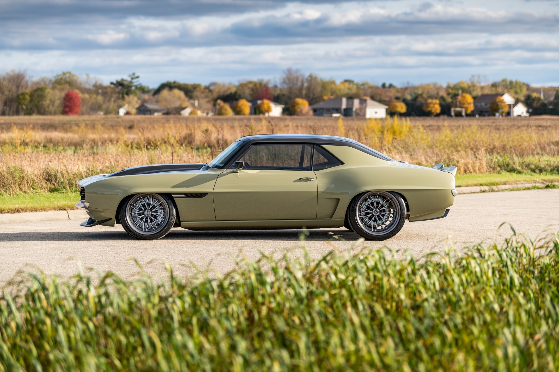 Ringbrothers’ Latest Retromod Is An Awesome 890 HP Camaro Named Valkyrja