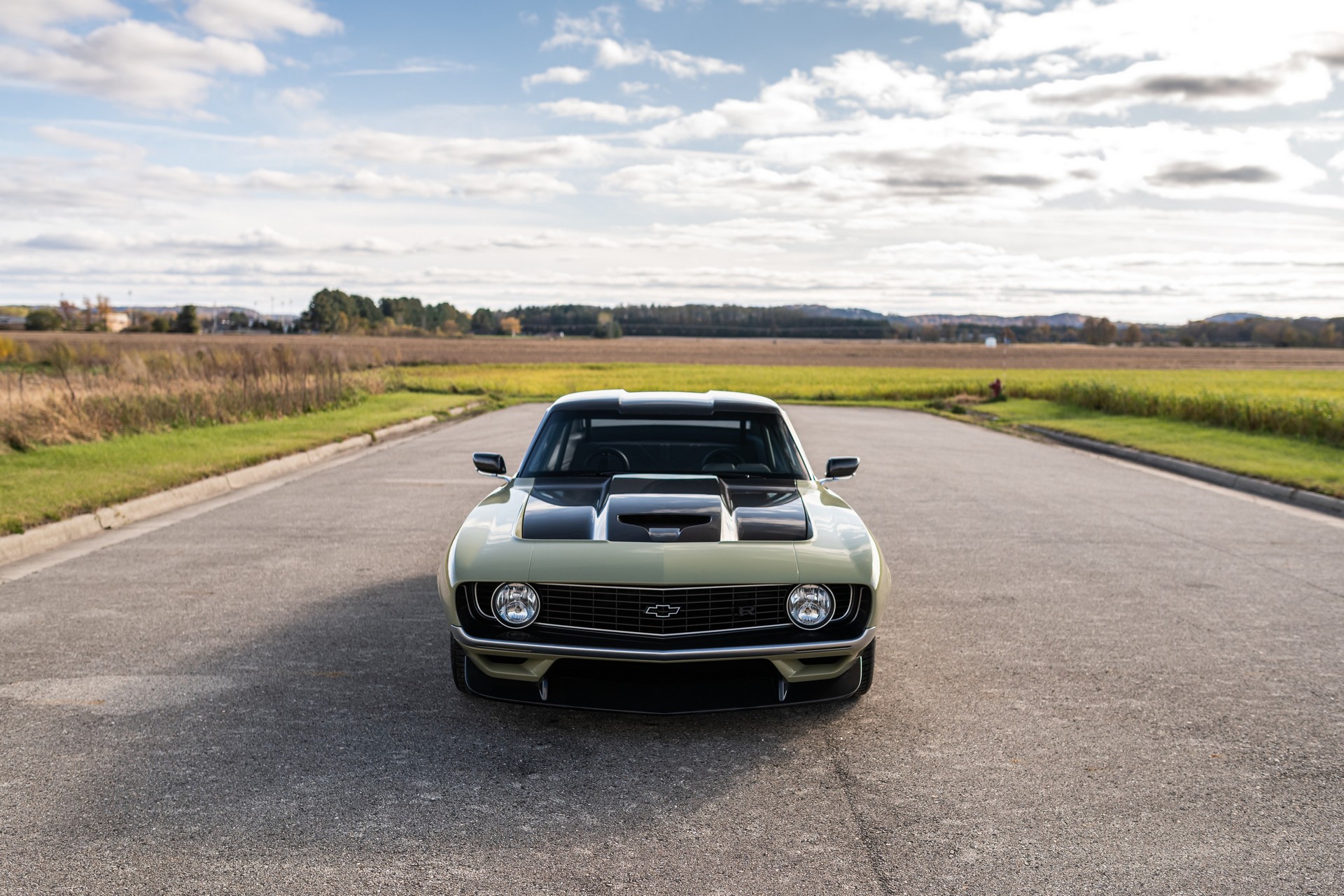 Ringbrothers’ Latest Retromod Is An Awesome 890 HP Camaro Named Valkyrja