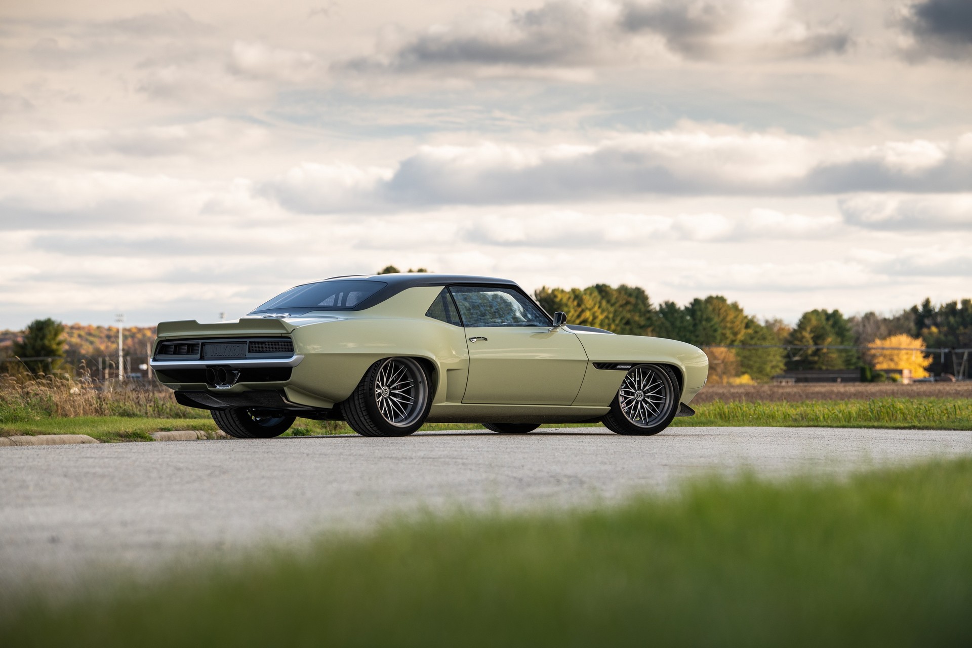 Ringbrothers’ Latest Retromod Is An Awesome 890 HP Camaro Named Valkyrja