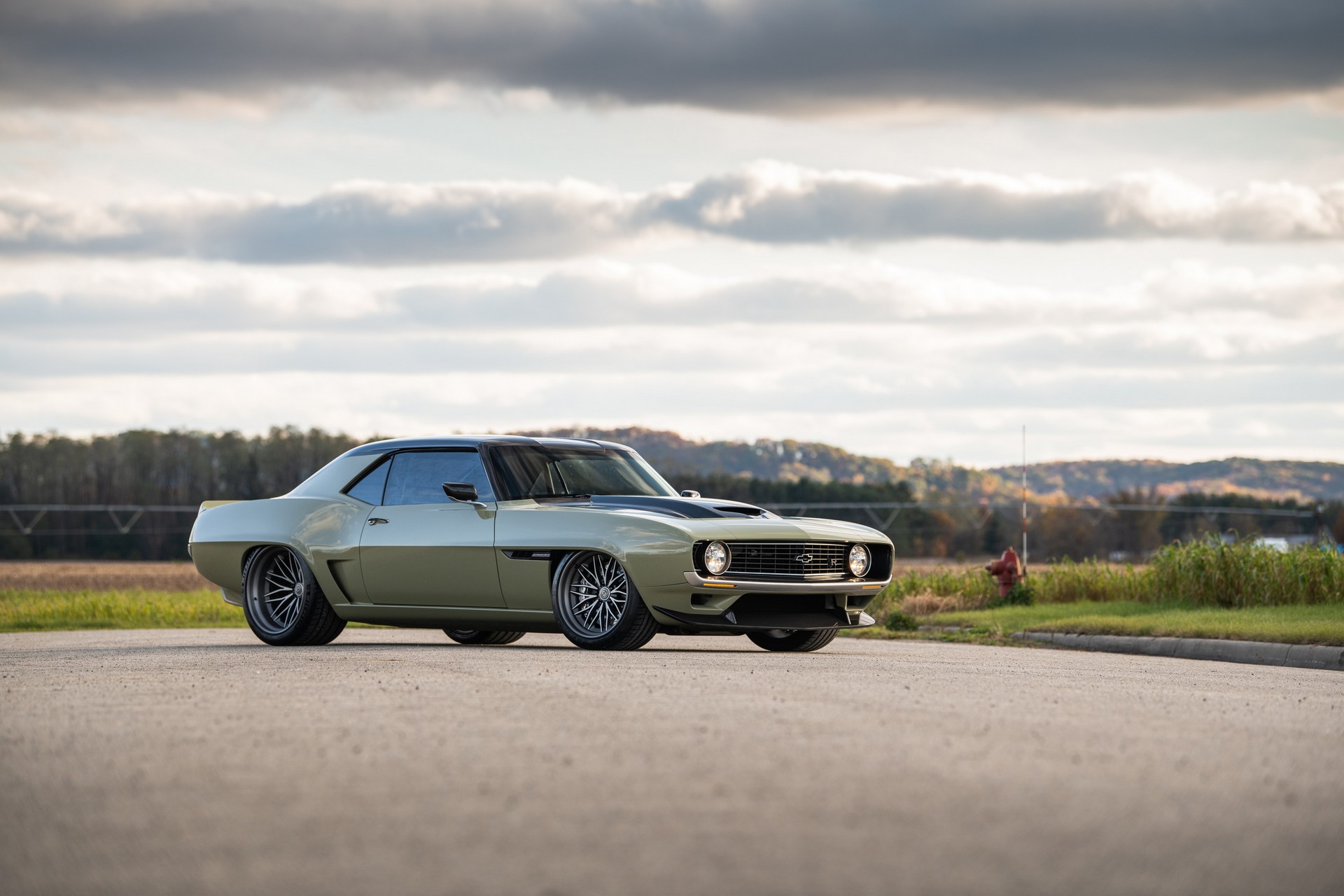 Ringbrothers’ Latest Retromod Is An Awesome 890 HP Camaro Named Valkyrja