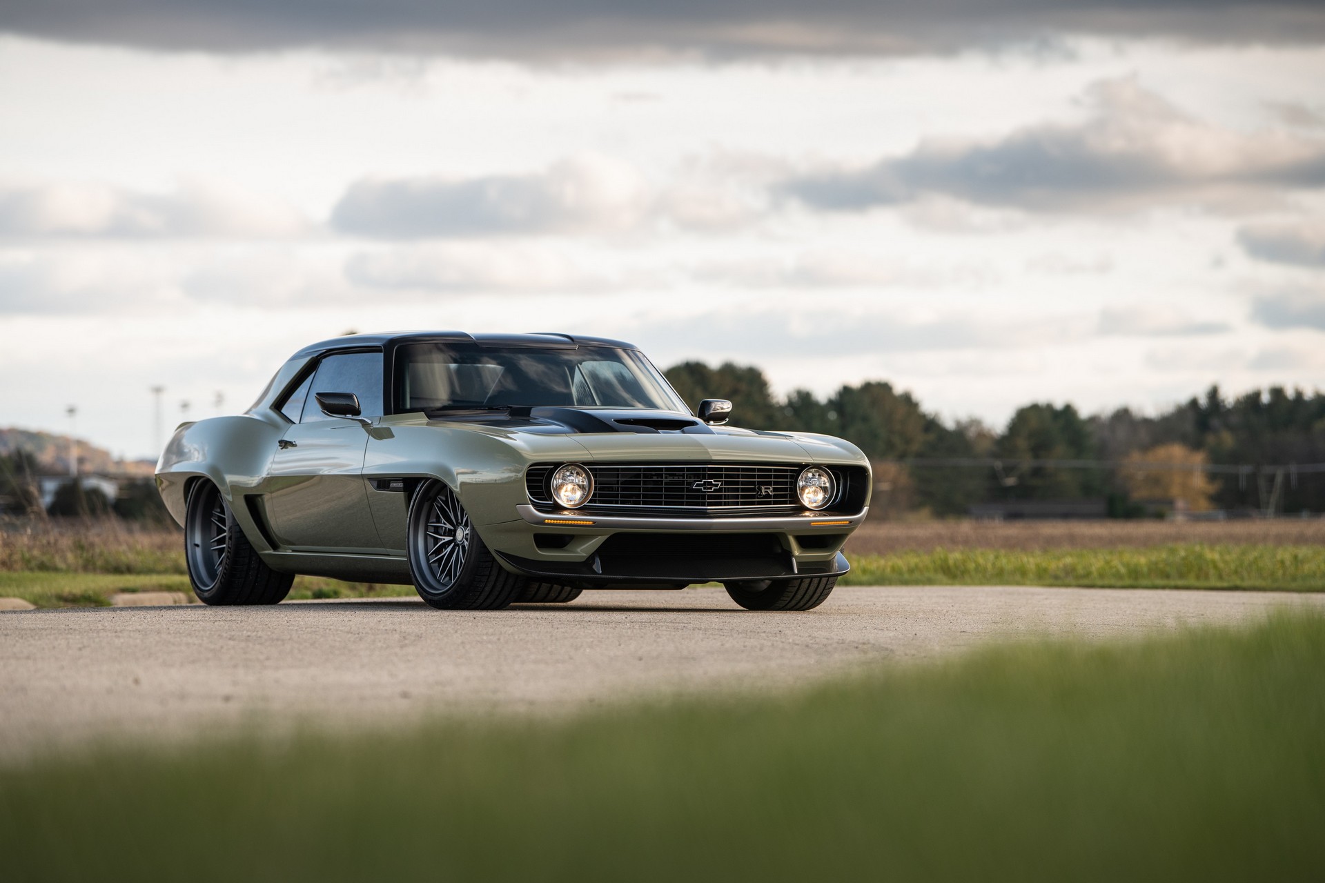 Ringbrothers’ Latest Retromod Is An Awesome 890 HP Camaro Named Valkyrja
