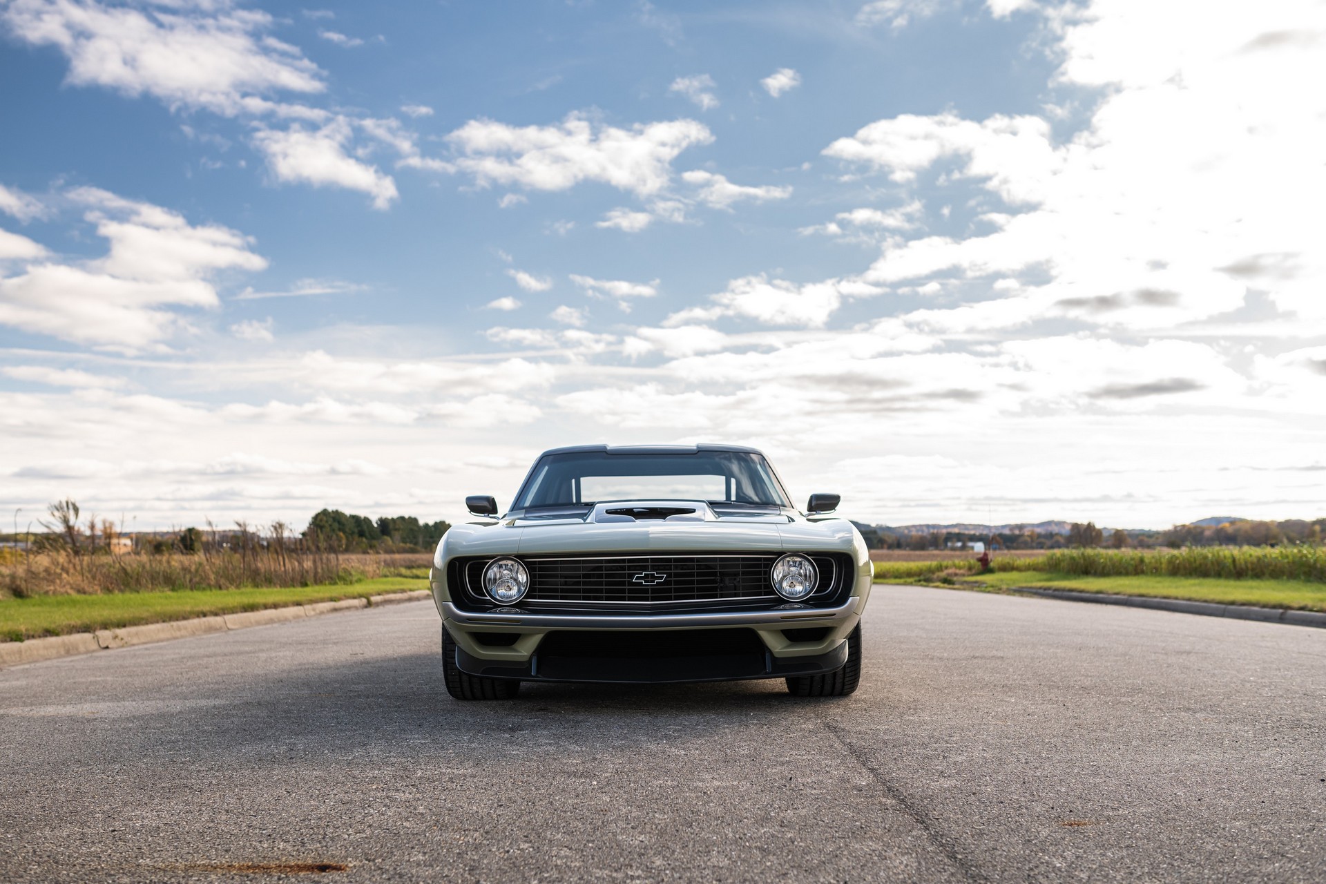 Ringbrothers’ Latest Retromod Is An Awesome 890 HP Camaro Named Valkyrja