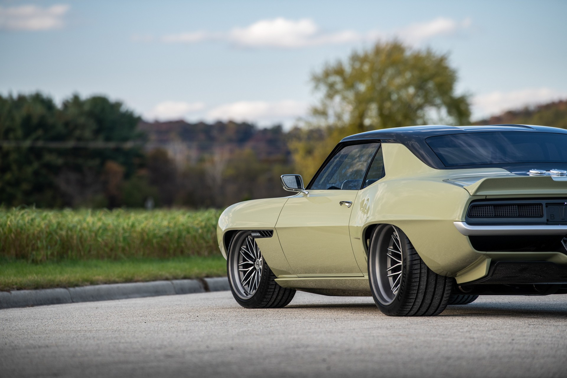 Ringbrothers’ Latest Retromod Is An Awesome 890 HP Camaro Named Valkyrja