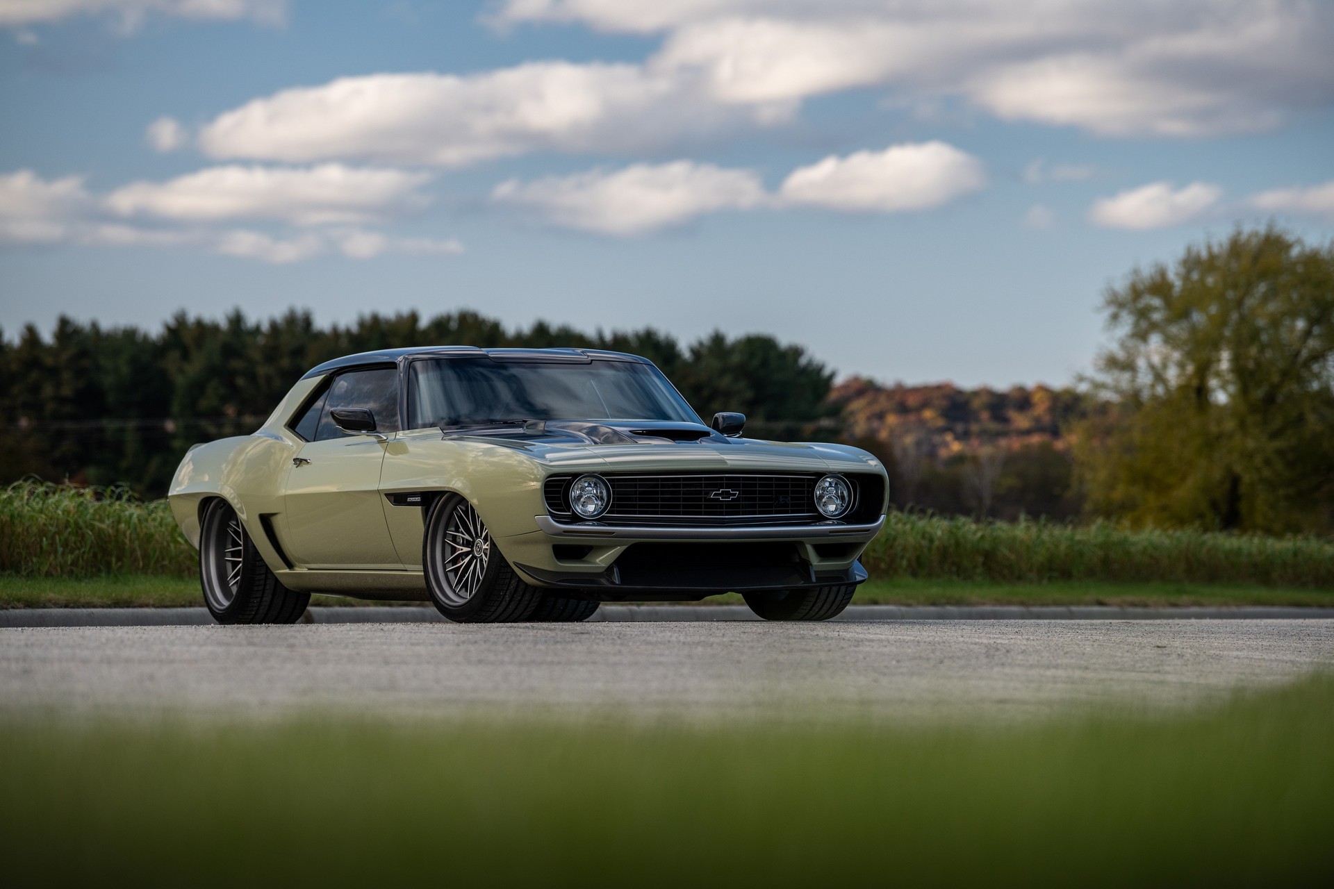 Ringbrothers’ Latest Retromod Is An Awesome 890 HP Camaro Named Valkyrja