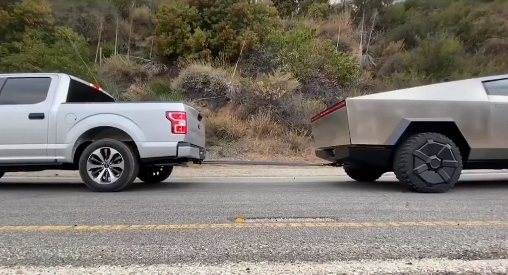  Ford Challenges Tesla To “Apples To Apples” Tug Of War Between F-150 And Cybertruck