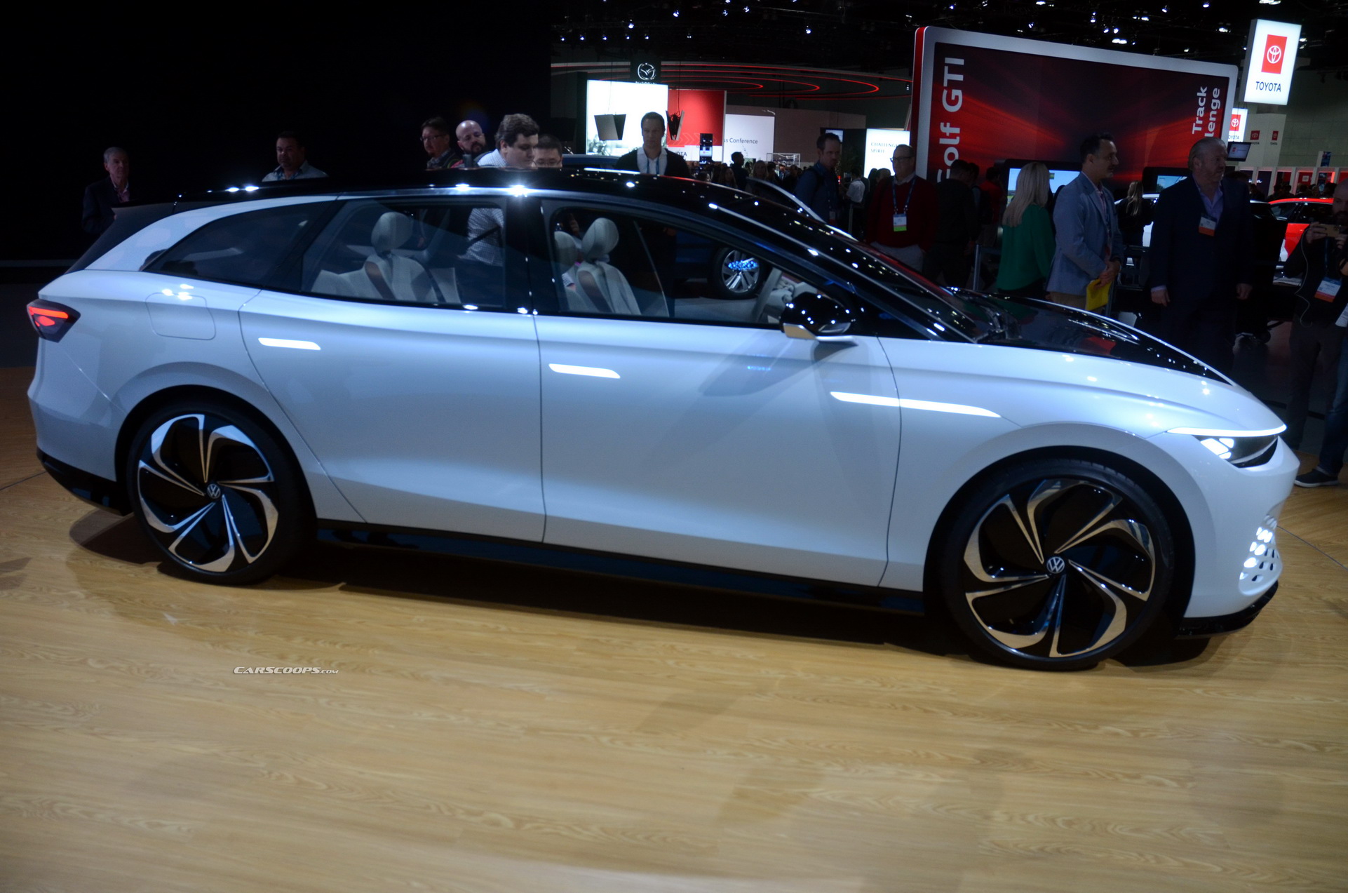 VW ID. Space Vizzion Concept Is An Electric GT Estate That’s Heading Our Way