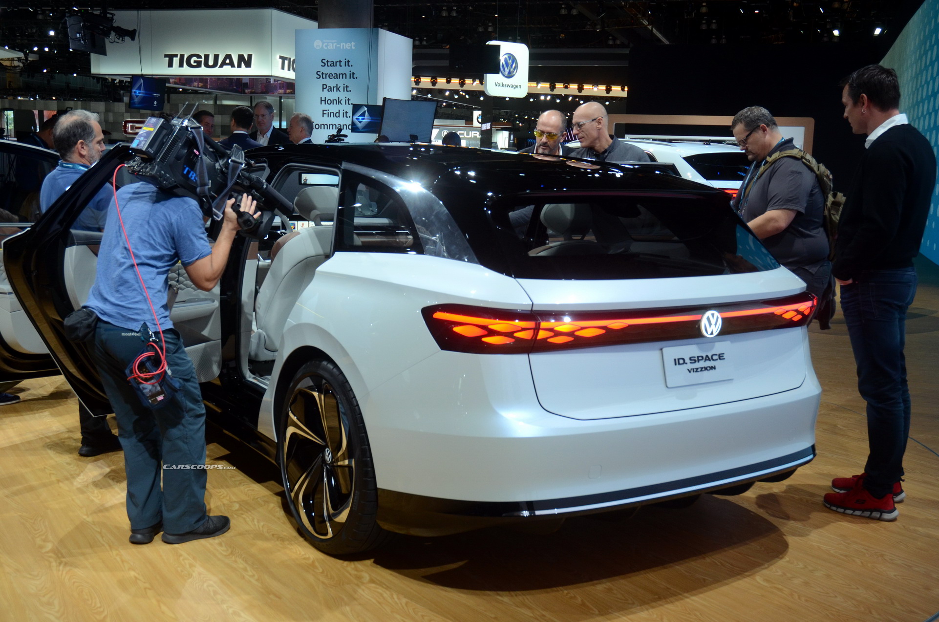 VW ID. Space Vizzion Concept Is An Electric GT Estate That’s Heading Our Way