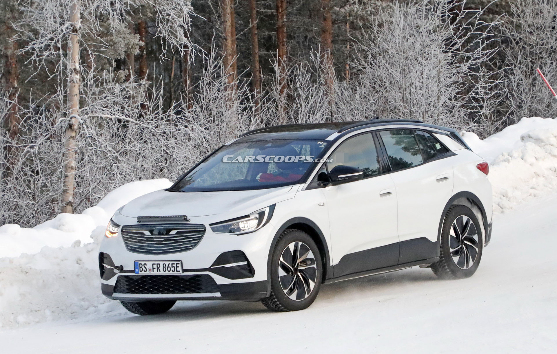 VW Cheekily Tries To Hide 2021 ID.4 Electric Crossover As An… Opel