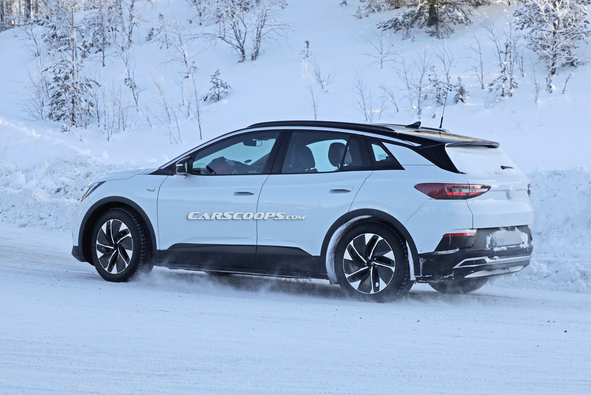 VW Cheekily Tries To Hide 2021 ID.4 Electric Crossover As An… Opel