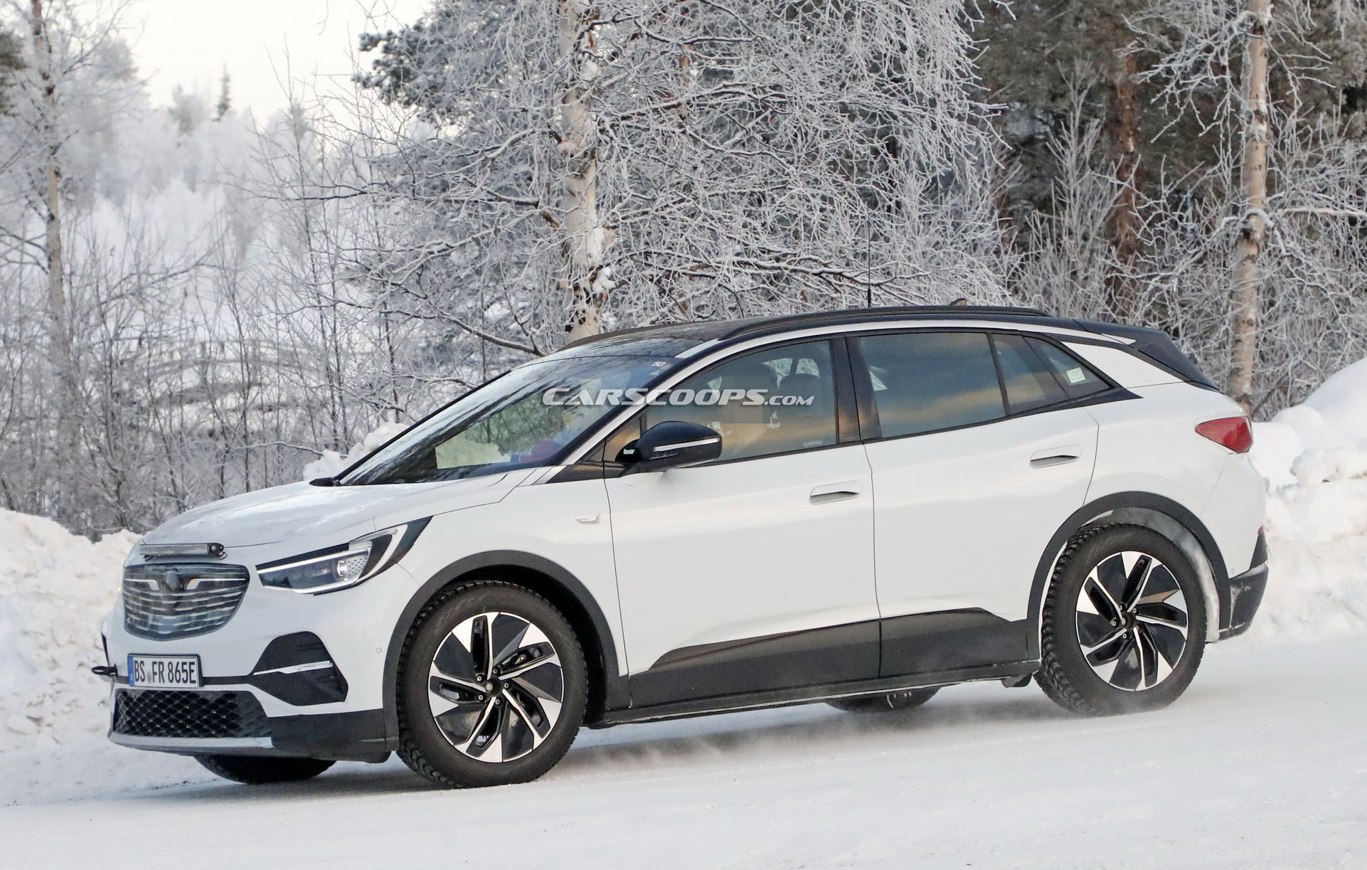 VW Cheekily Tries To Hide 2021 ID.4 Electric Crossover As An… Opel