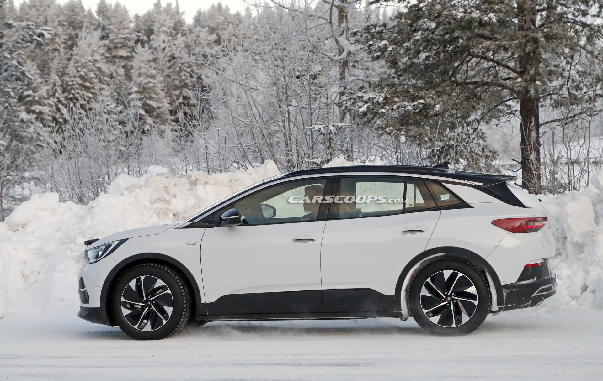 VW Cheekily Tries To Hide 2021 ID.4 Electric Crossover As An… Opel