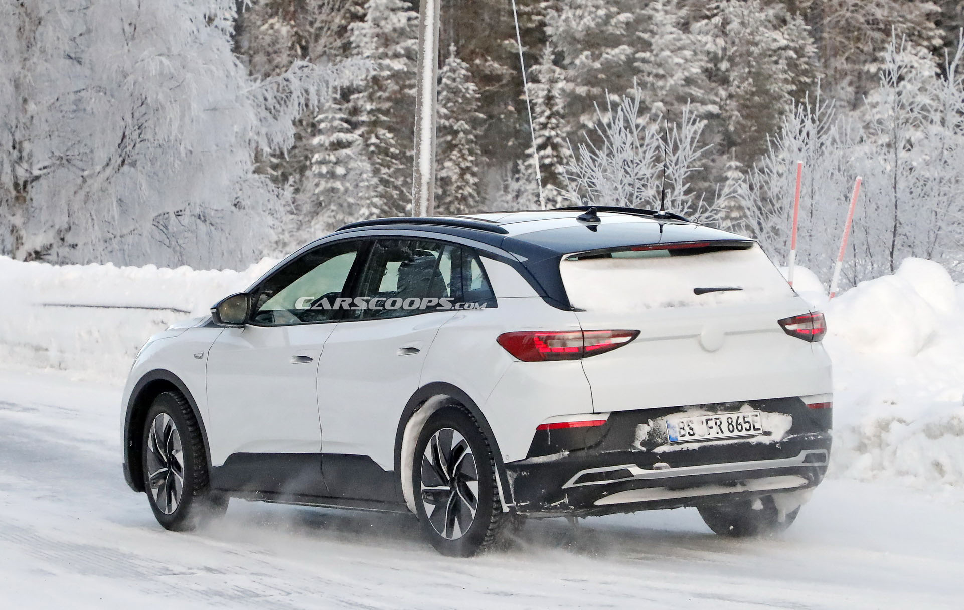 VW Cheekily Tries To Hide 2021 ID.4 Electric Crossover As An… Opel