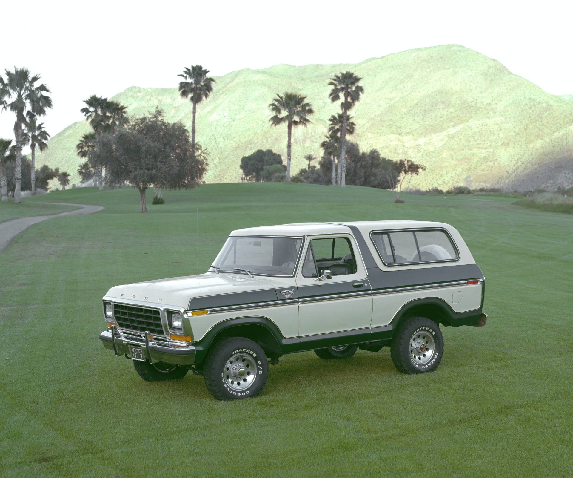 All-New Ford Bronco’s World Debut Confirmed For Spring 2020