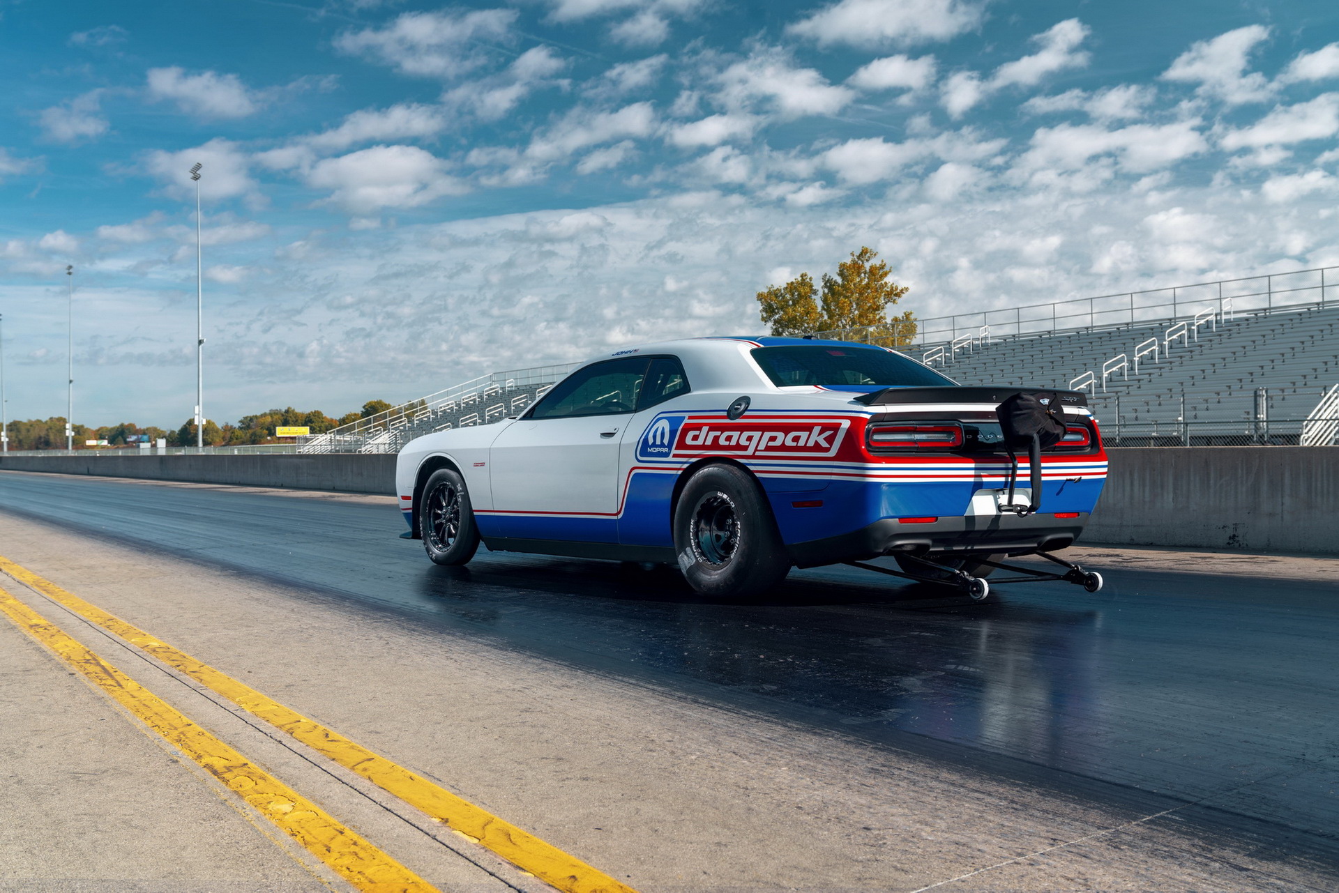 2020 Mopar Dodge Challenger Drag Pak Is Here To Rule The Quarter Mile