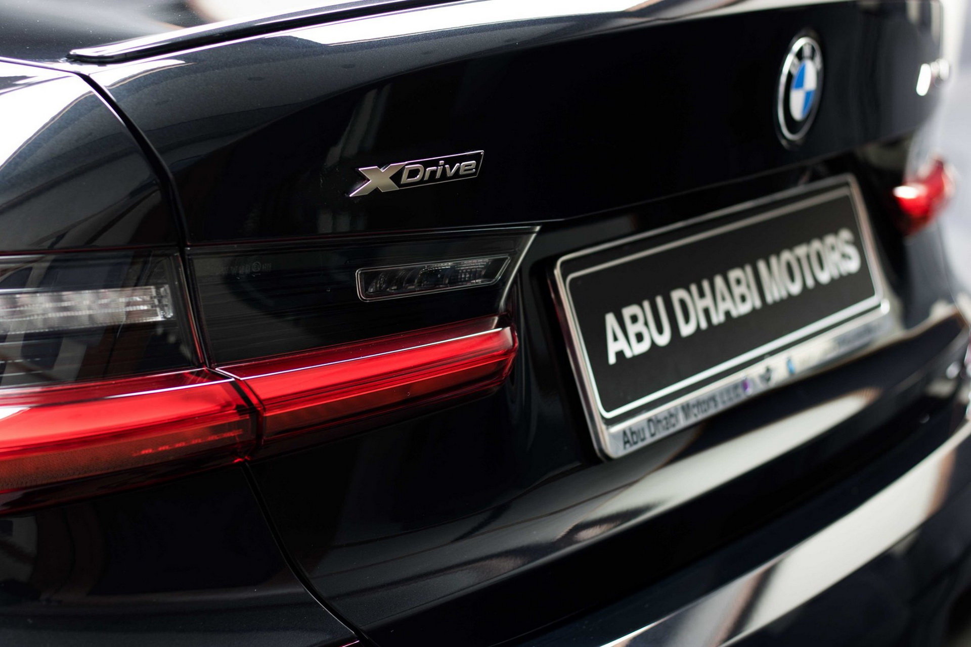 2020 BMW M340i Shows Up In Sapphire Black With Plenty Of Blue To Go Around