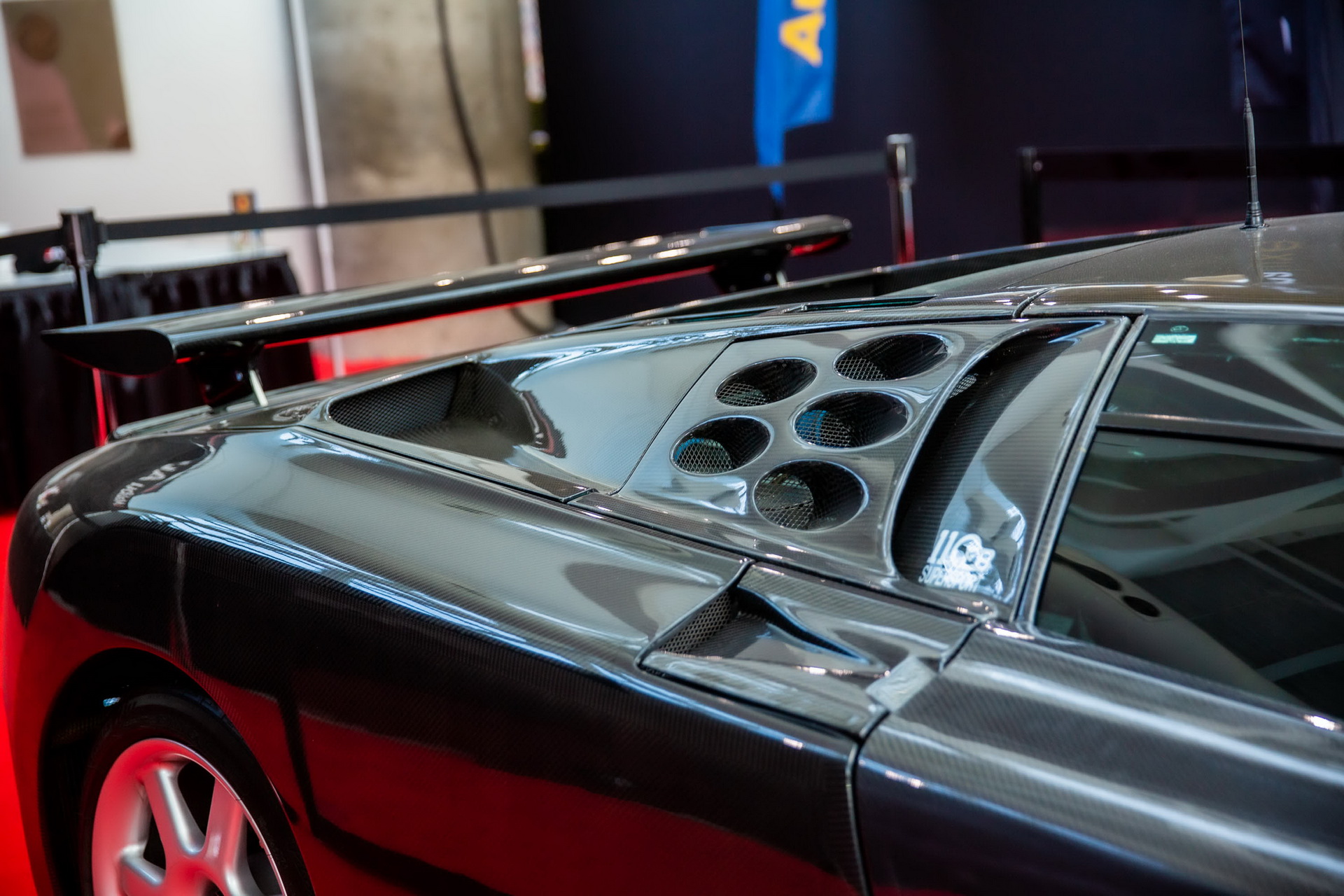 Admit It, You Want To Touch And Drive The LEGO Bugatti Chiron, Don’t You?