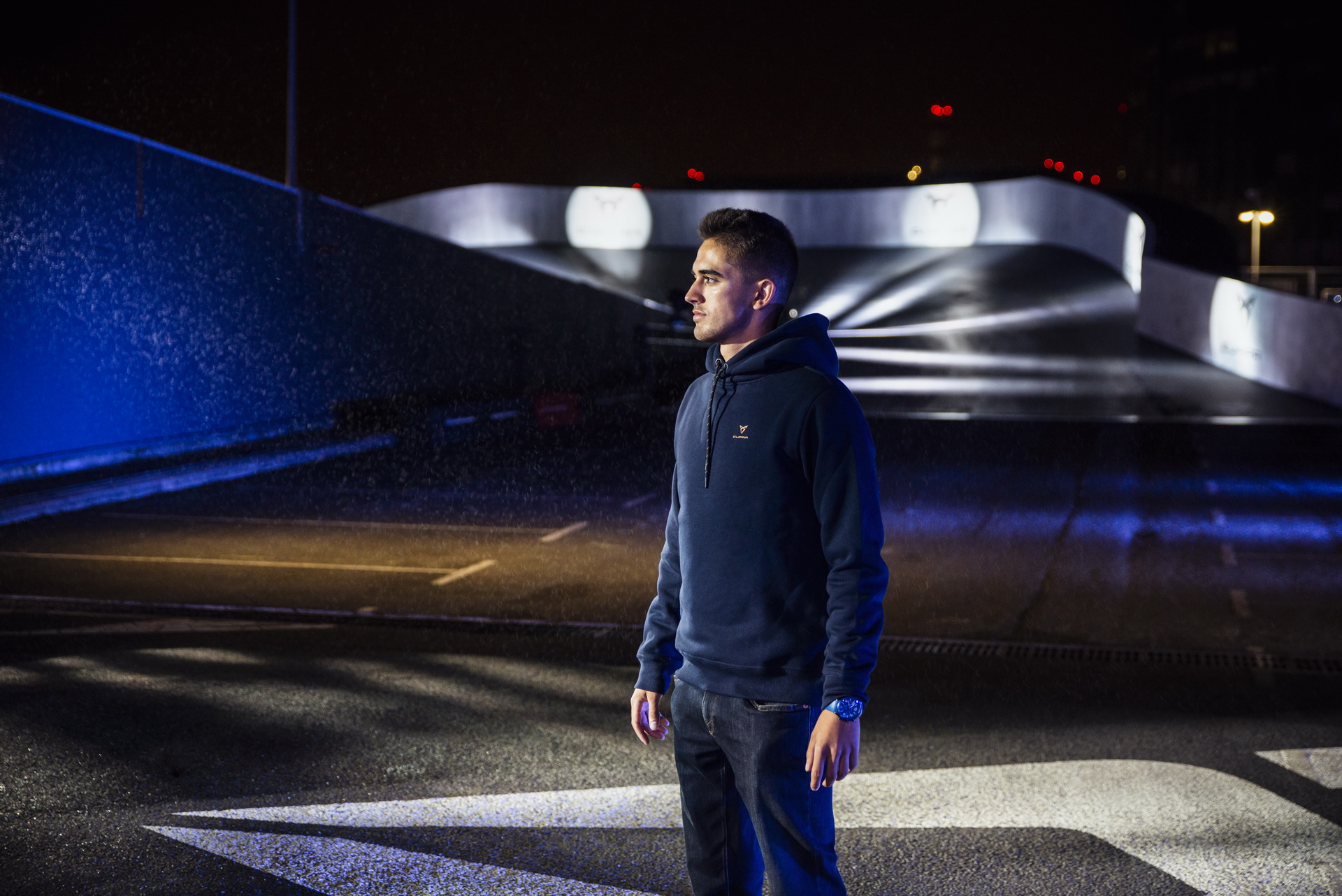 296 HP Cupra Ateca Tackles Rooftop Race Track In Paris