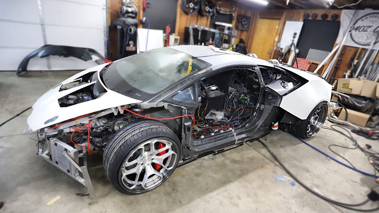 These Guys Resurrected A Destroyed Lambo Huracan With A GM LS V8 And A Manual ‘Box