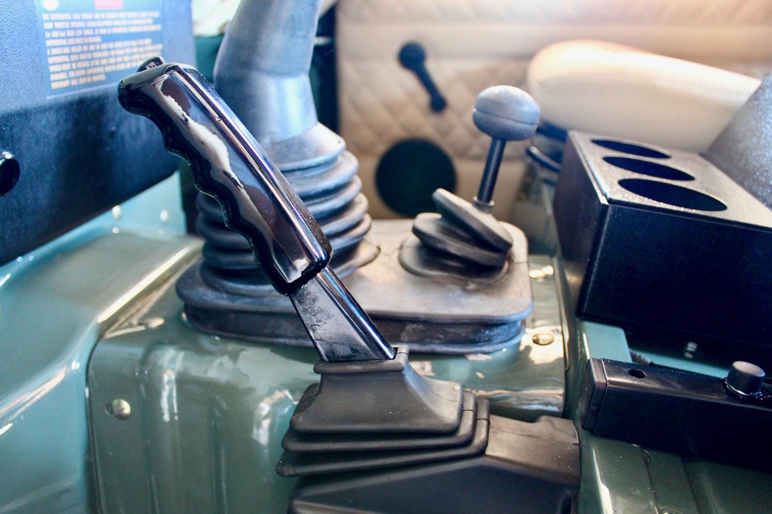 Land Rover Defender “Surf Edition” Will Make You Wish It Was Summer In The Northern Hemisphere