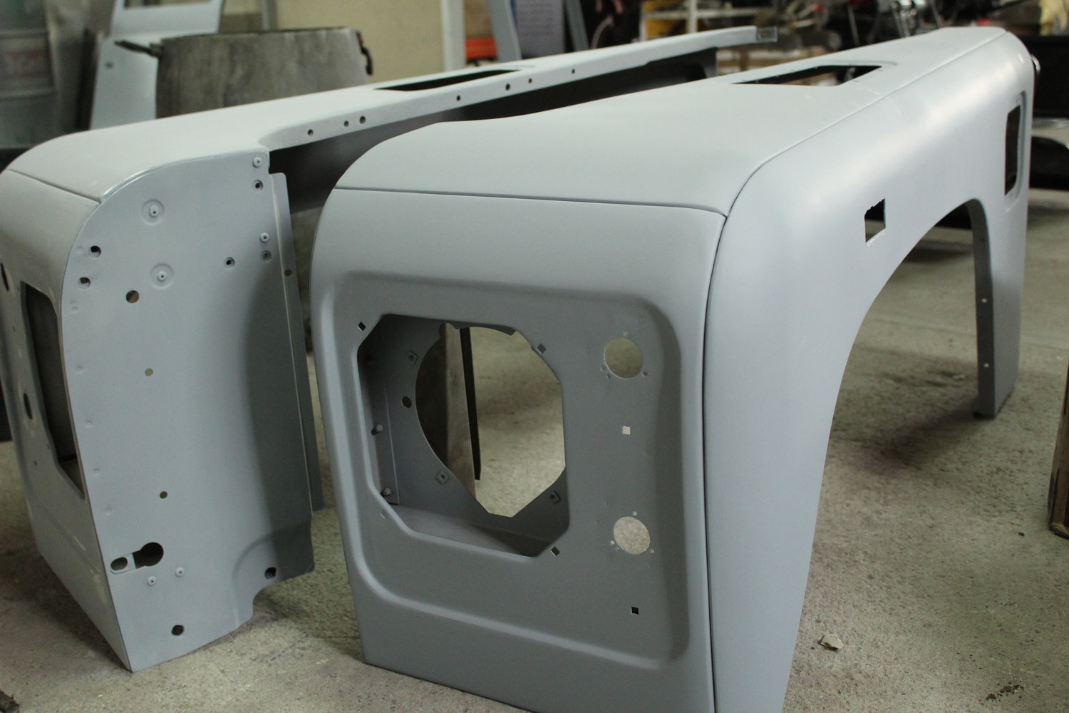 Land Rover Defender “Surf Edition” Will Make You Wish It Was Summer In The Northern Hemisphere