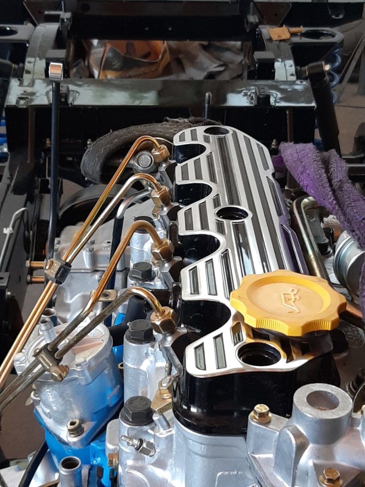 Land Rover Defender “Surf Edition” Will Make You Wish It Was Summer In The Northern Hemisphere