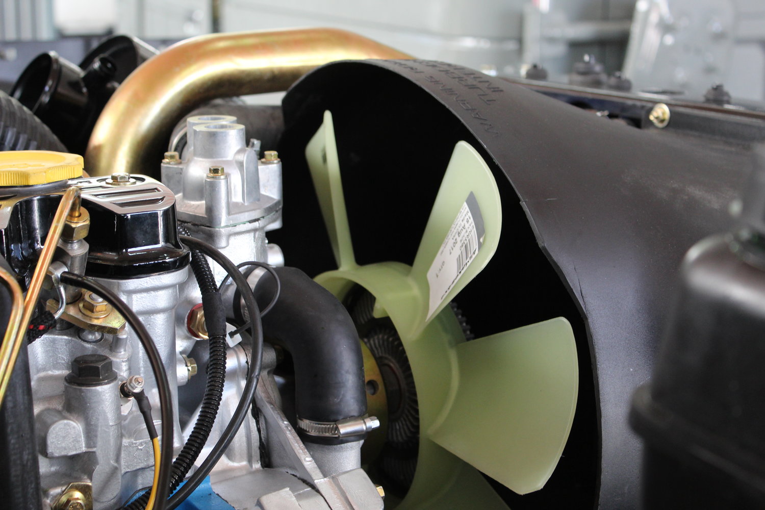 Land Rover Defender “Surf Edition” Will Make You Wish It Was Summer In The Northern Hemisphere