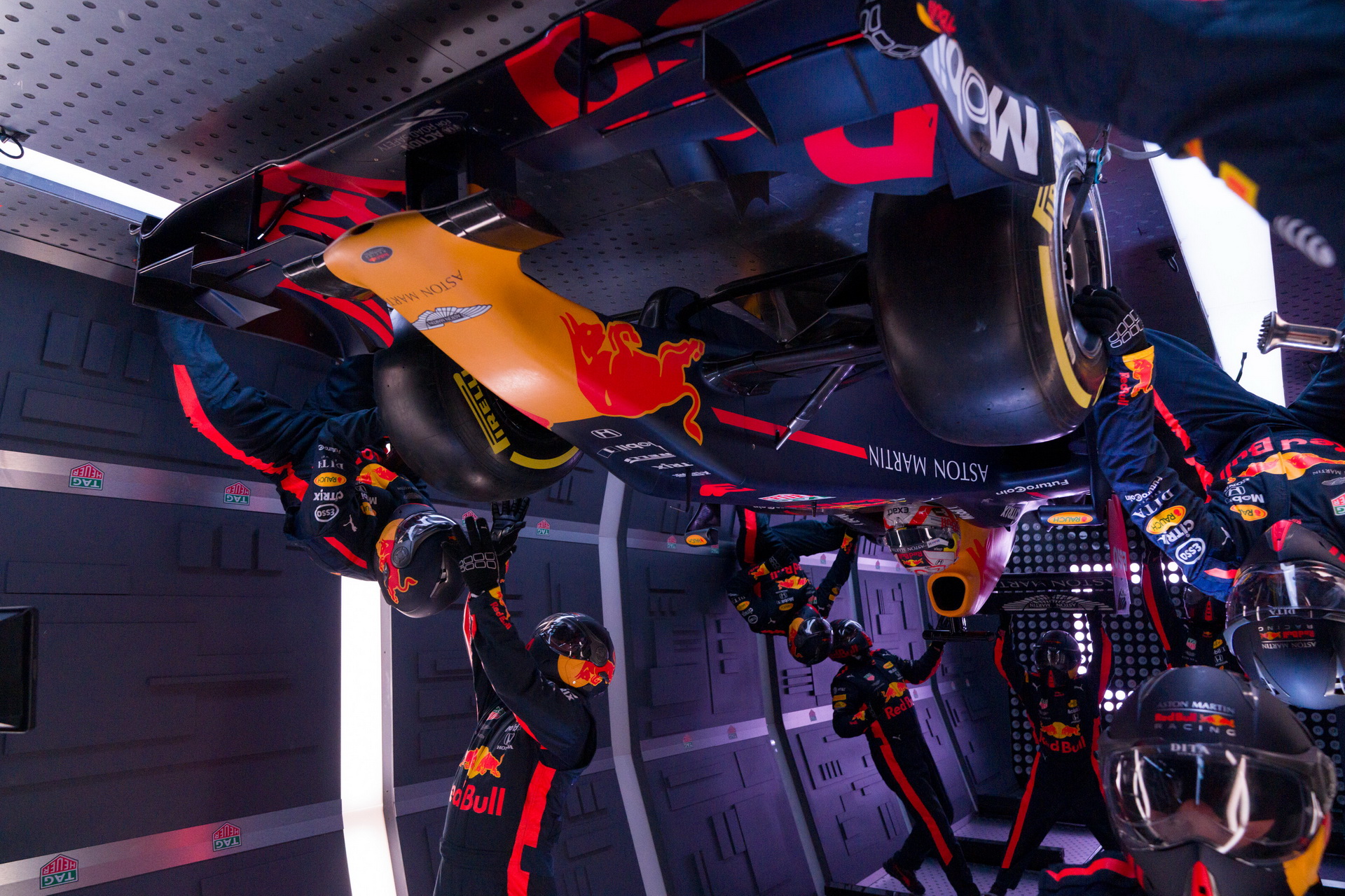 Red Bull Racing Got Bored, So They Performed A Zero Gravity Pit Stop