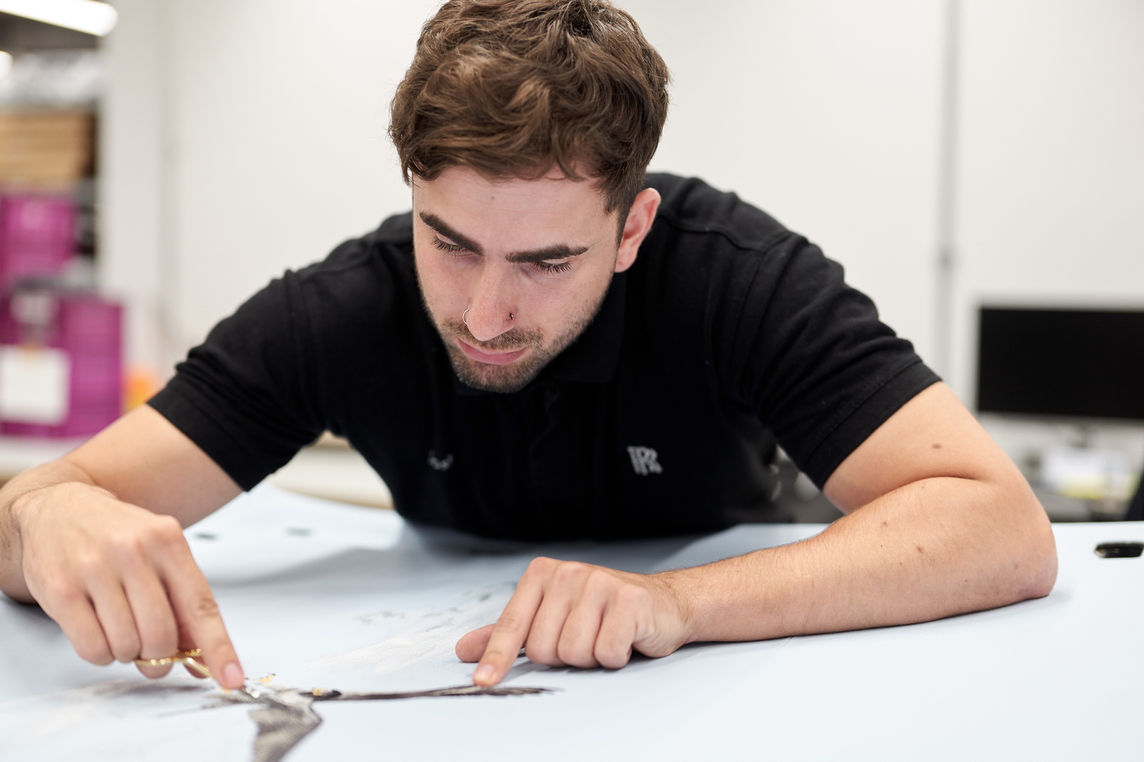 Extremely Detailed Rolls-Royce Wraith Falcon Embroidery Takes Craftsmanship To A New Level