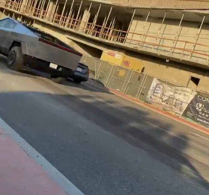 Tesla Cybertruck Spotted In Traffic, Looks Like It Just Time Traveled Back To 2019