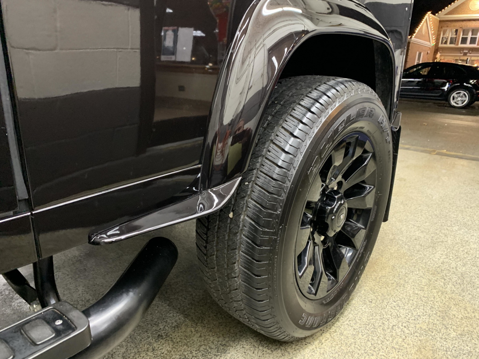 This 1988 Modded Land Rover Defender Is Ruggedness At Its Best