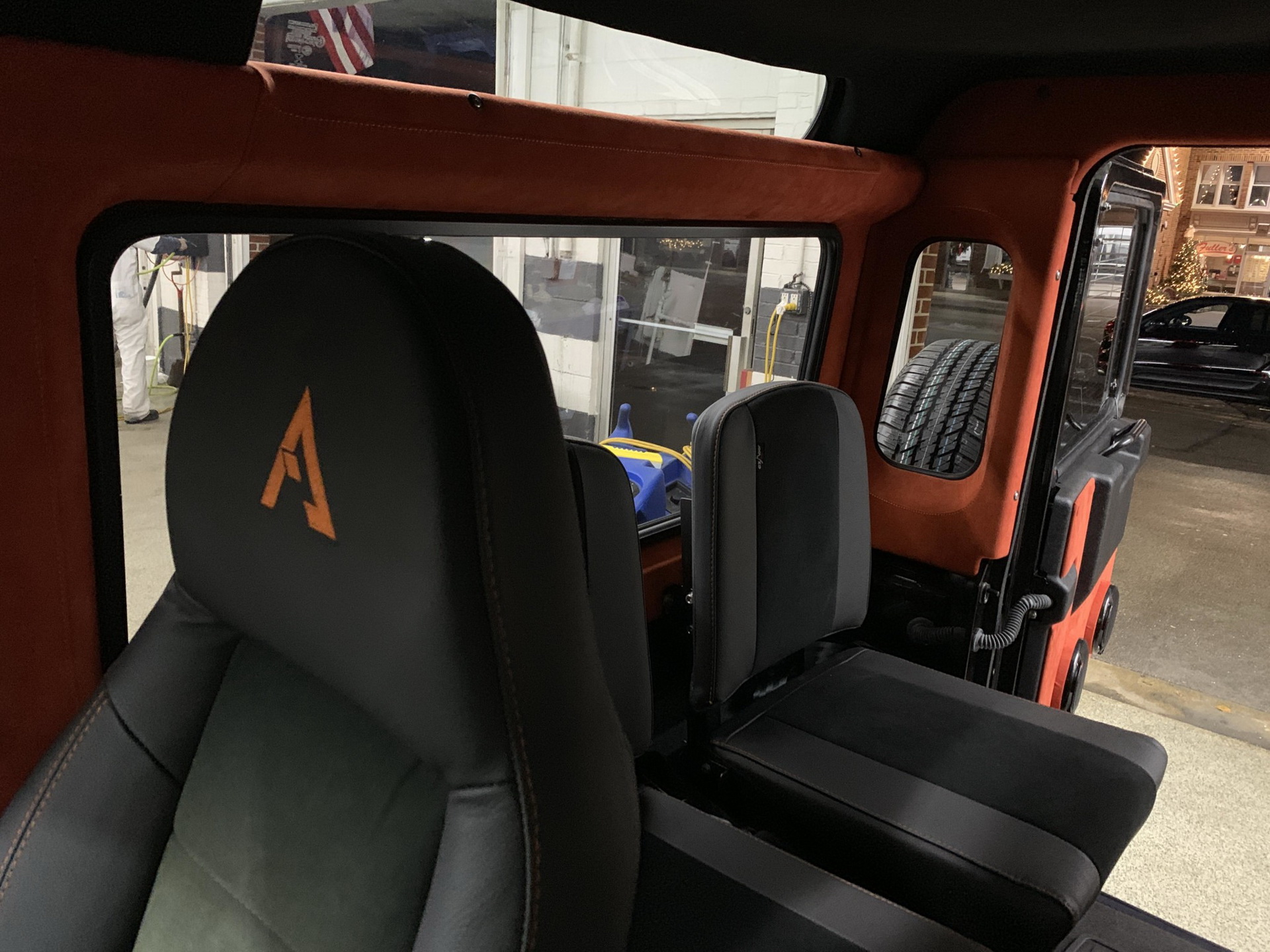 This 1988 Modded Land Rover Defender Is Ruggedness At Its Best