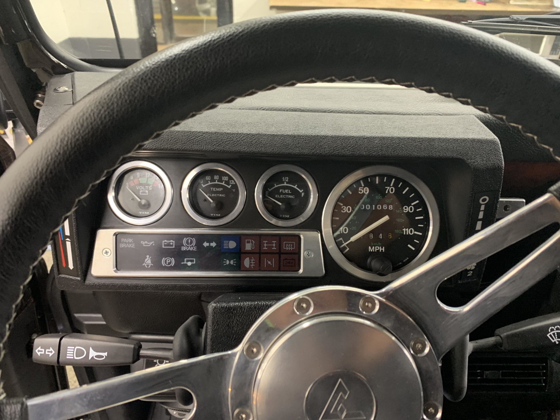 This 1988 Modded Land Rover Defender Is Ruggedness At Its Best