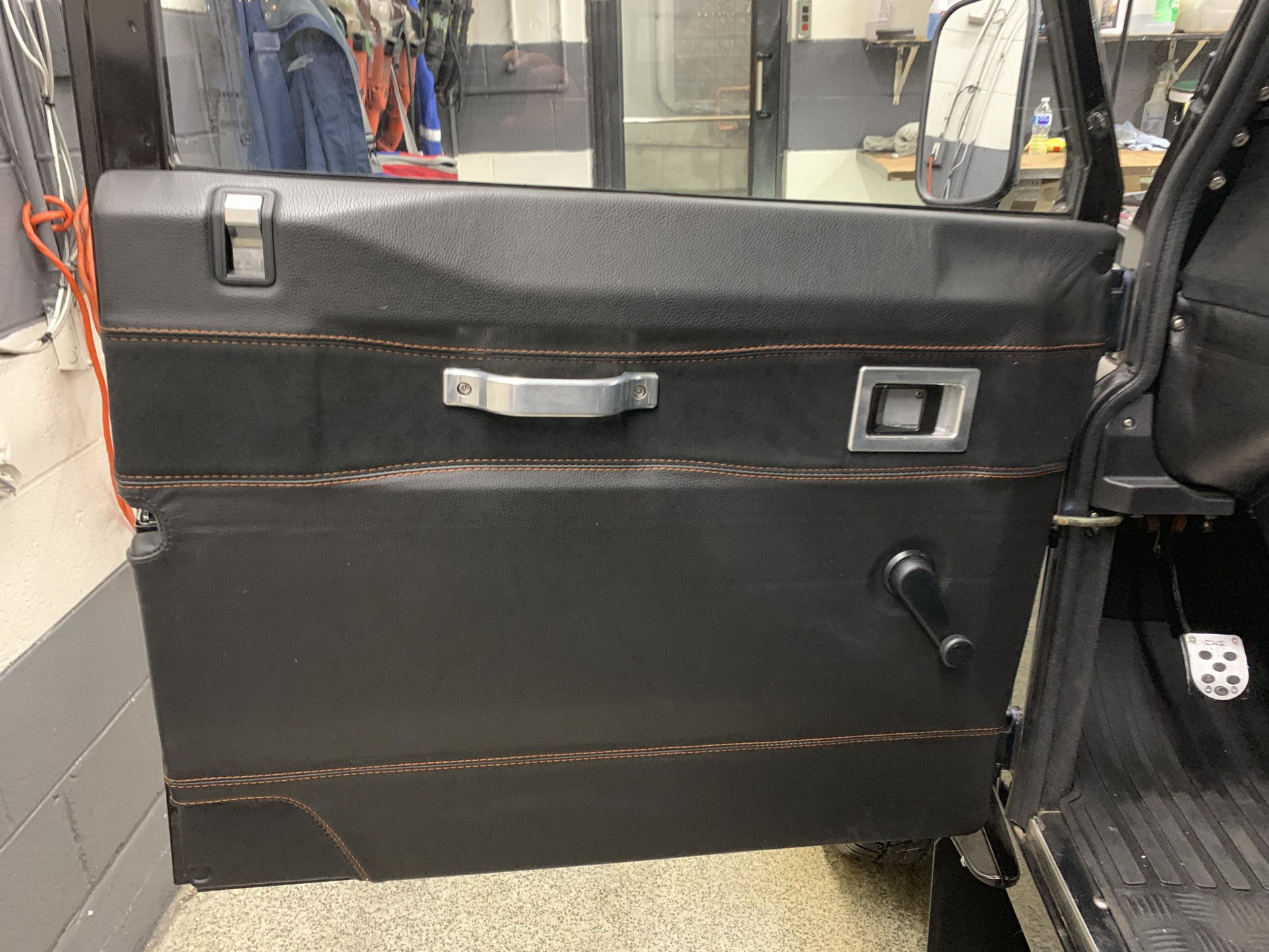 This 1988 Modded Land Rover Defender Is Ruggedness At Its Best