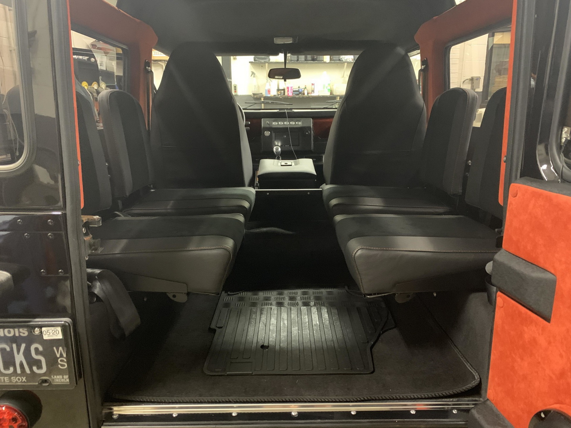 This 1988 Modded Land Rover Defender Is Ruggedness At Its Best