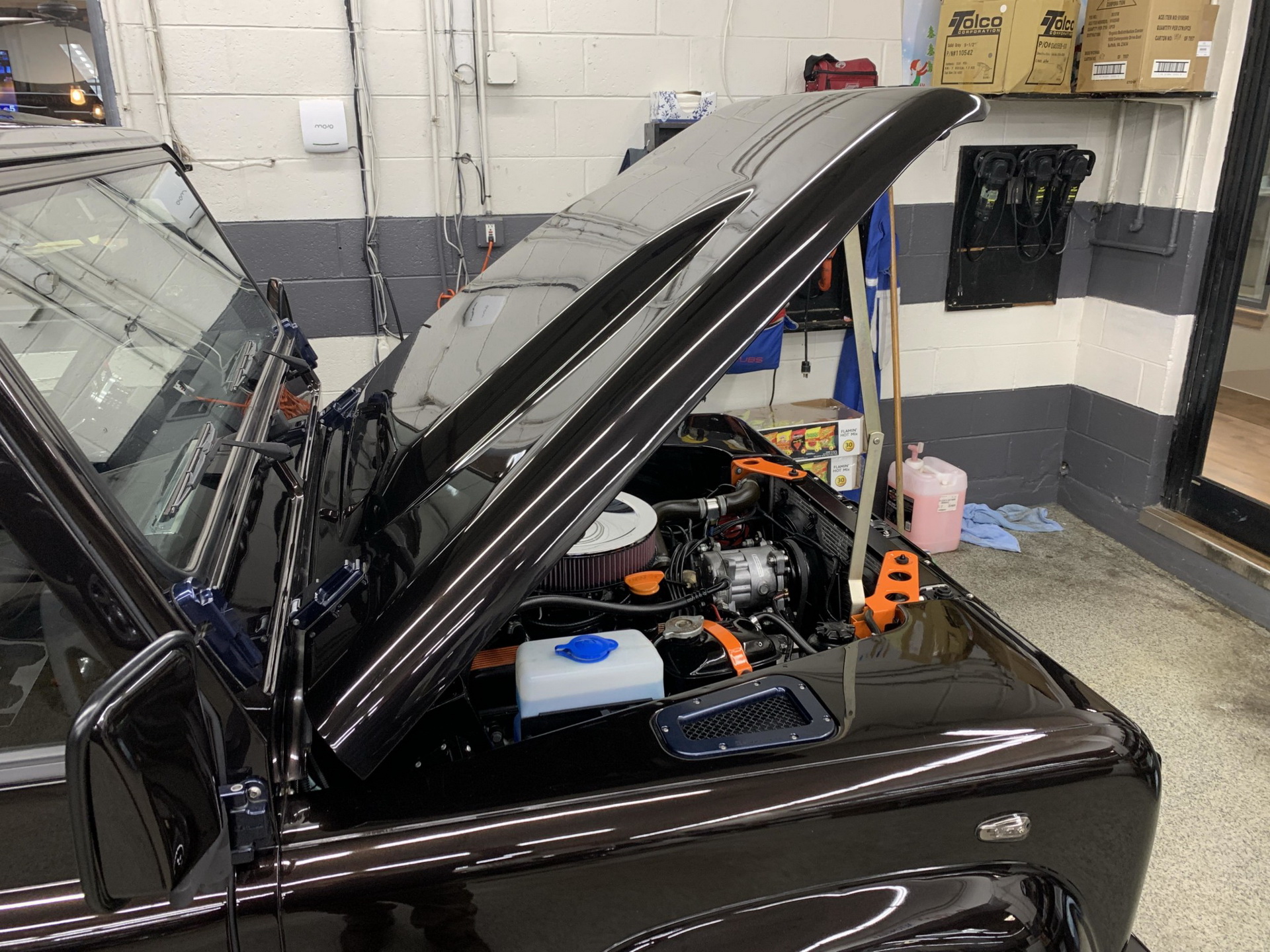 This 1988 Modded Land Rover Defender Is Ruggedness At Its Best